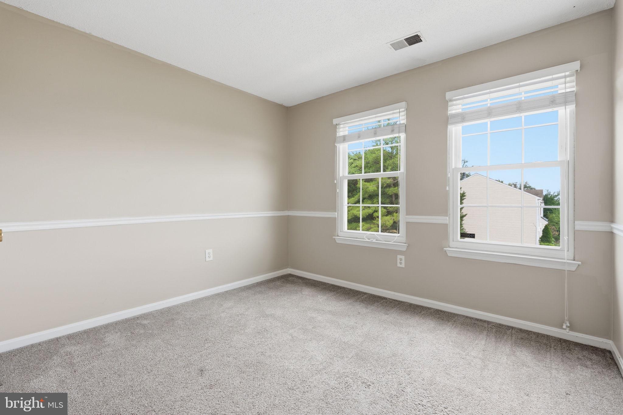 VALLEY STREAM ESTATES - Residential