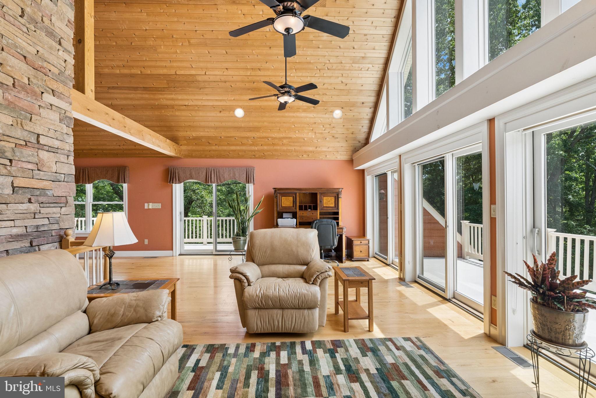 FREELAND - Residential