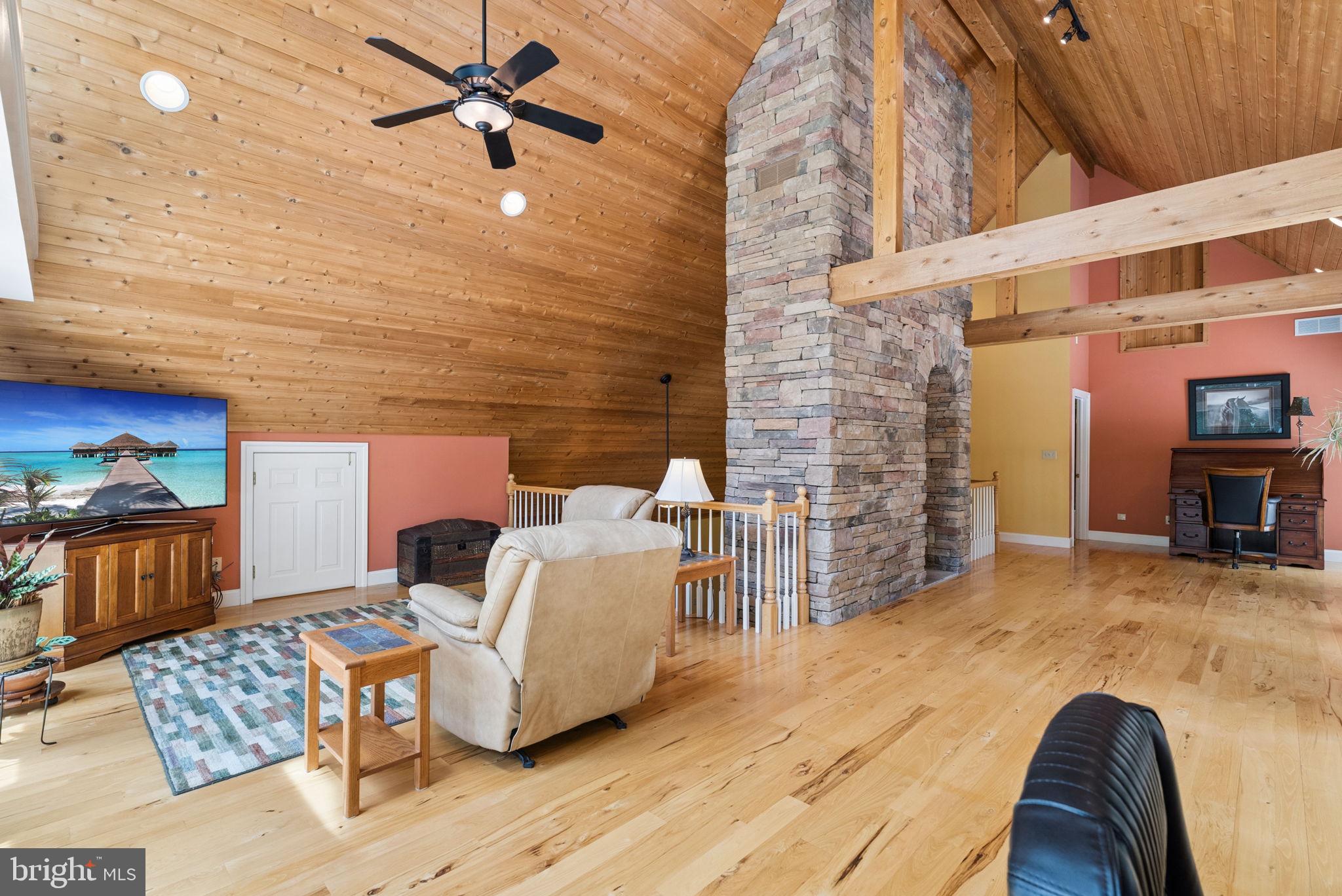 FREELAND - Residential