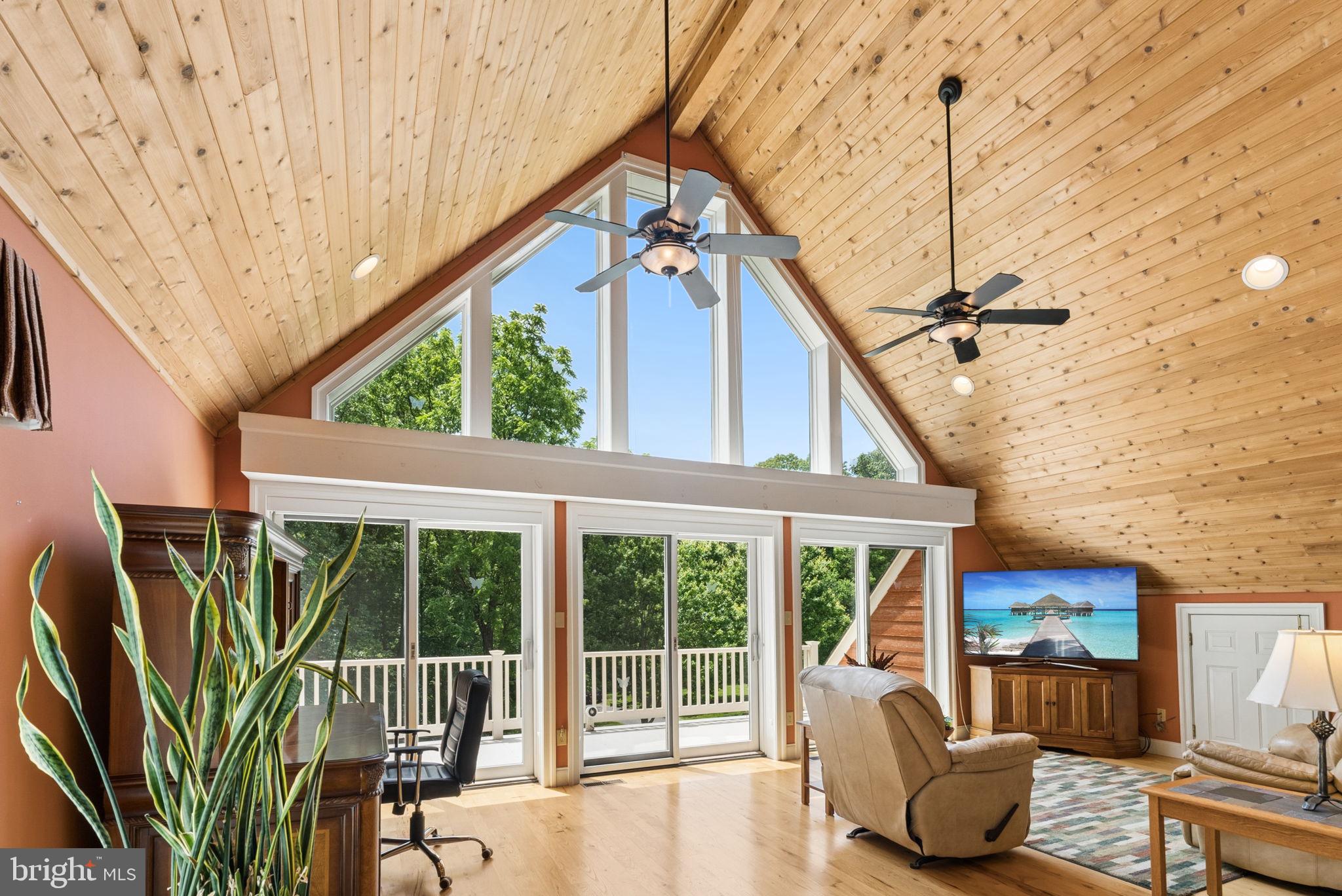 FREELAND - Residential