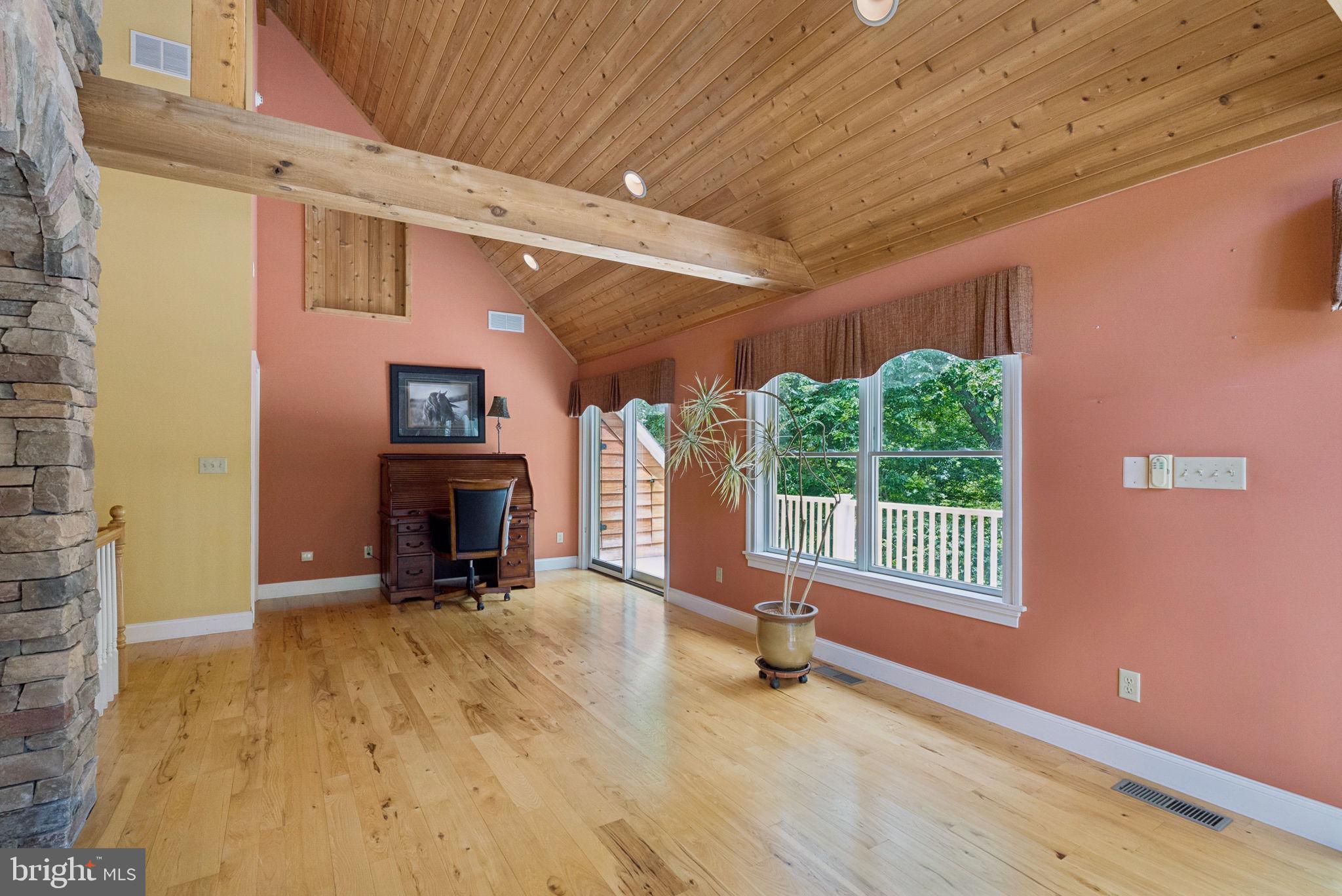 FREELAND - Residential