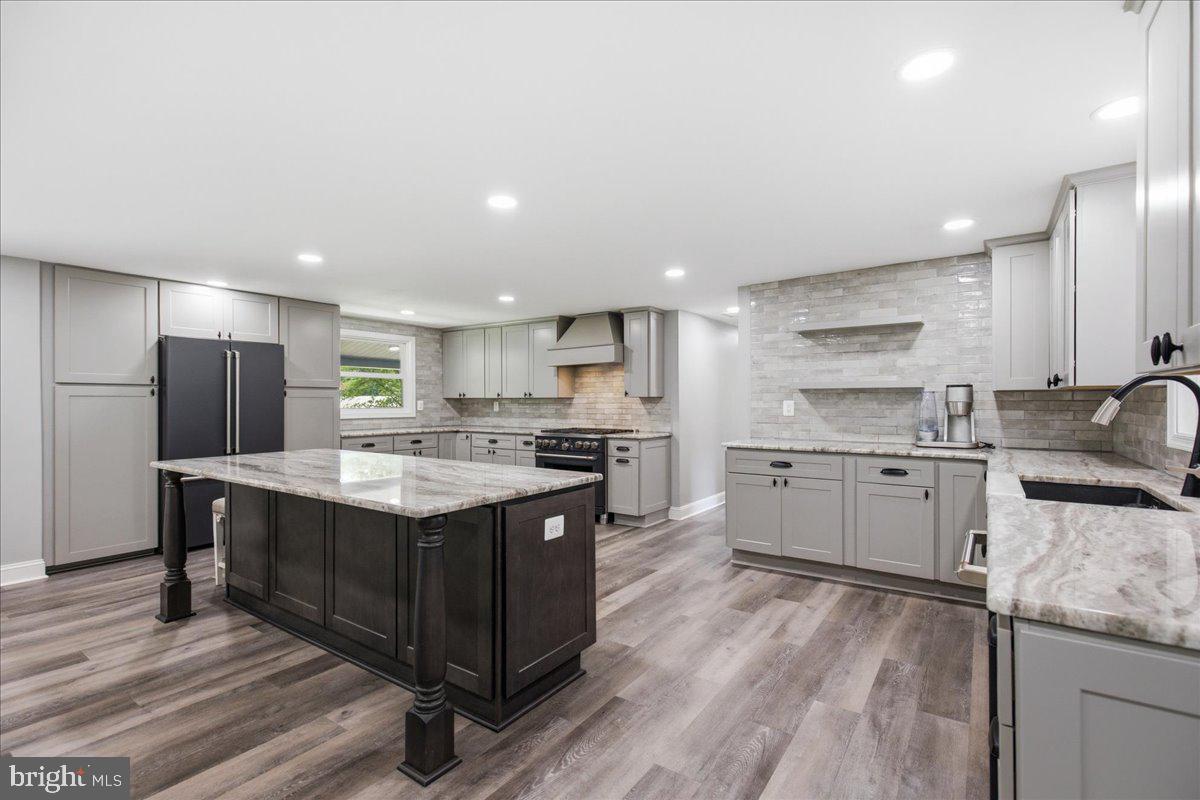 PONDS WOOD LANDING - Residential