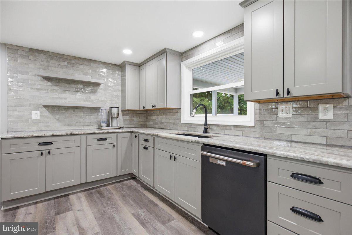 PONDS WOOD LANDING - Residential