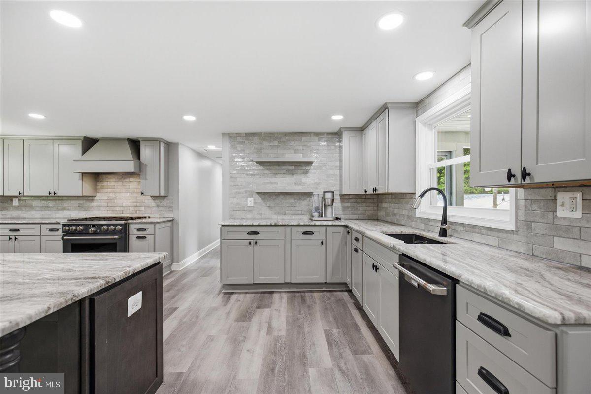 PONDS WOOD LANDING - Residential