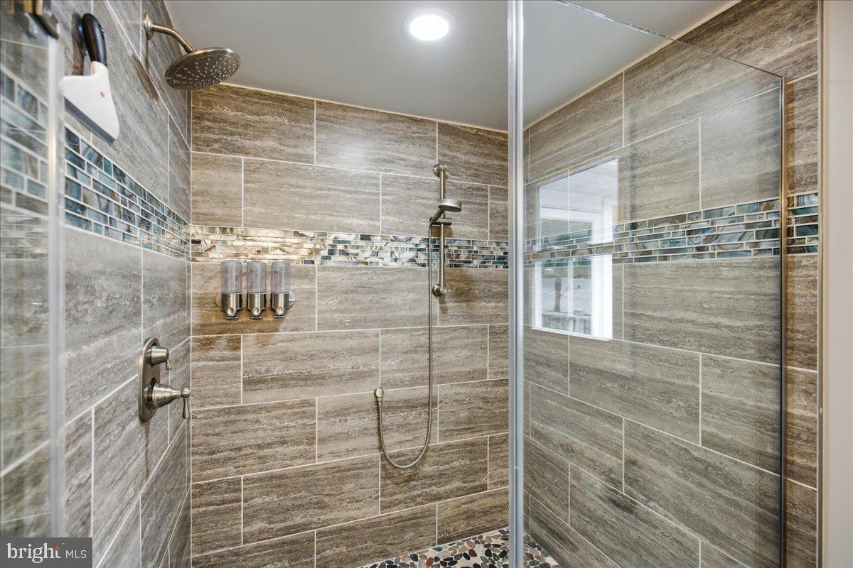 PONDS WOOD LANDING - Residential