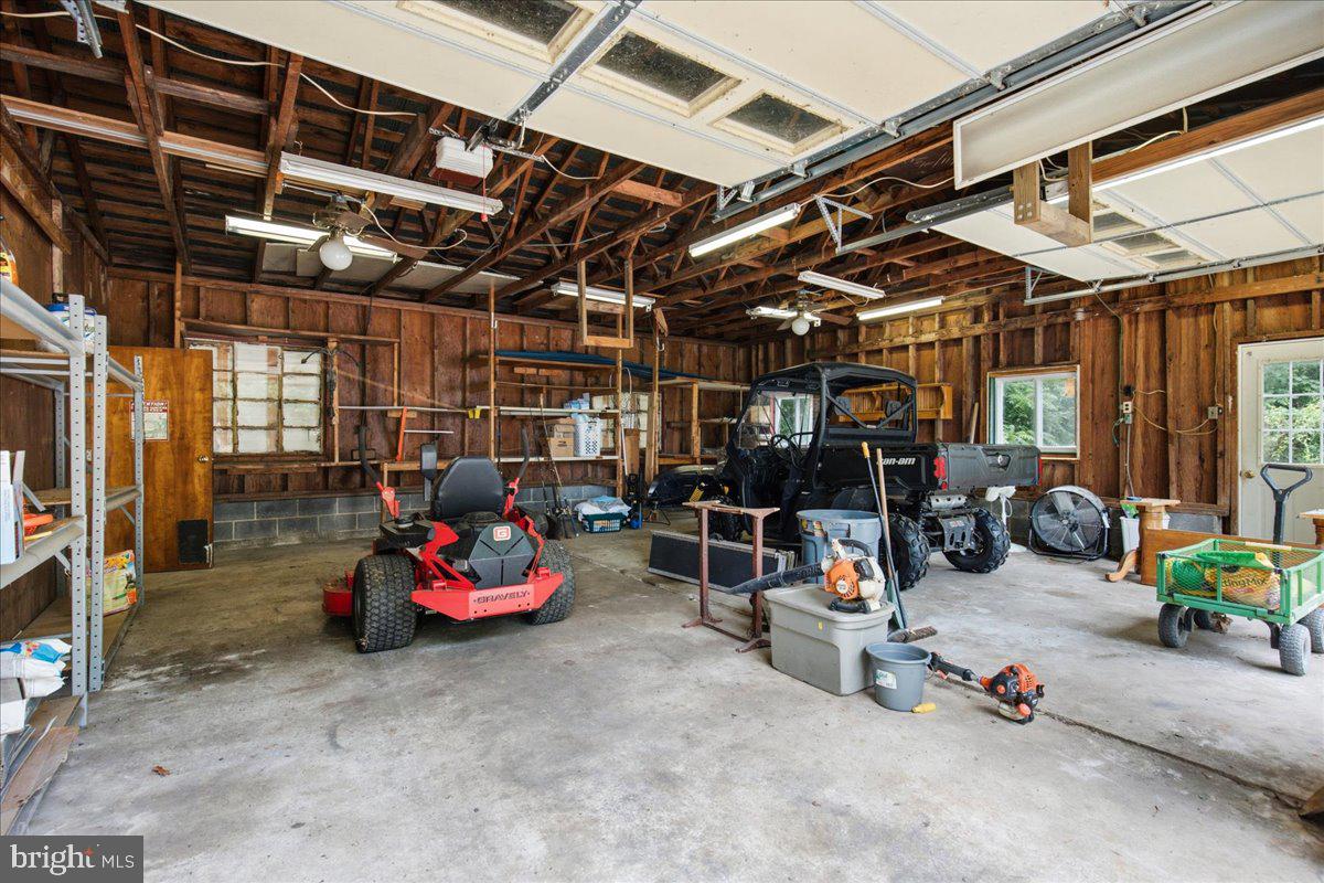 PONDS WOOD LANDING - Residential