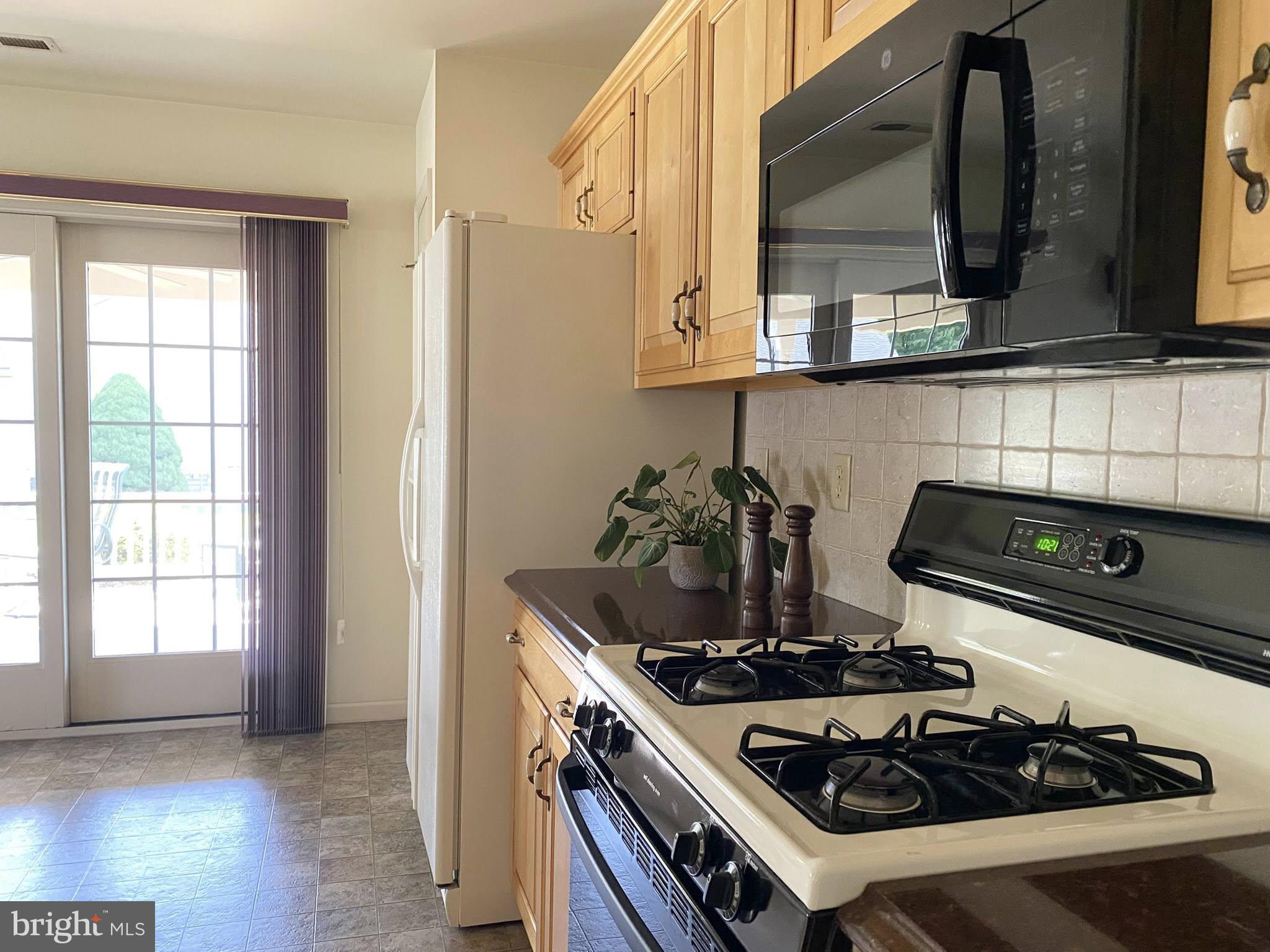 ARBOR GATE - Residential