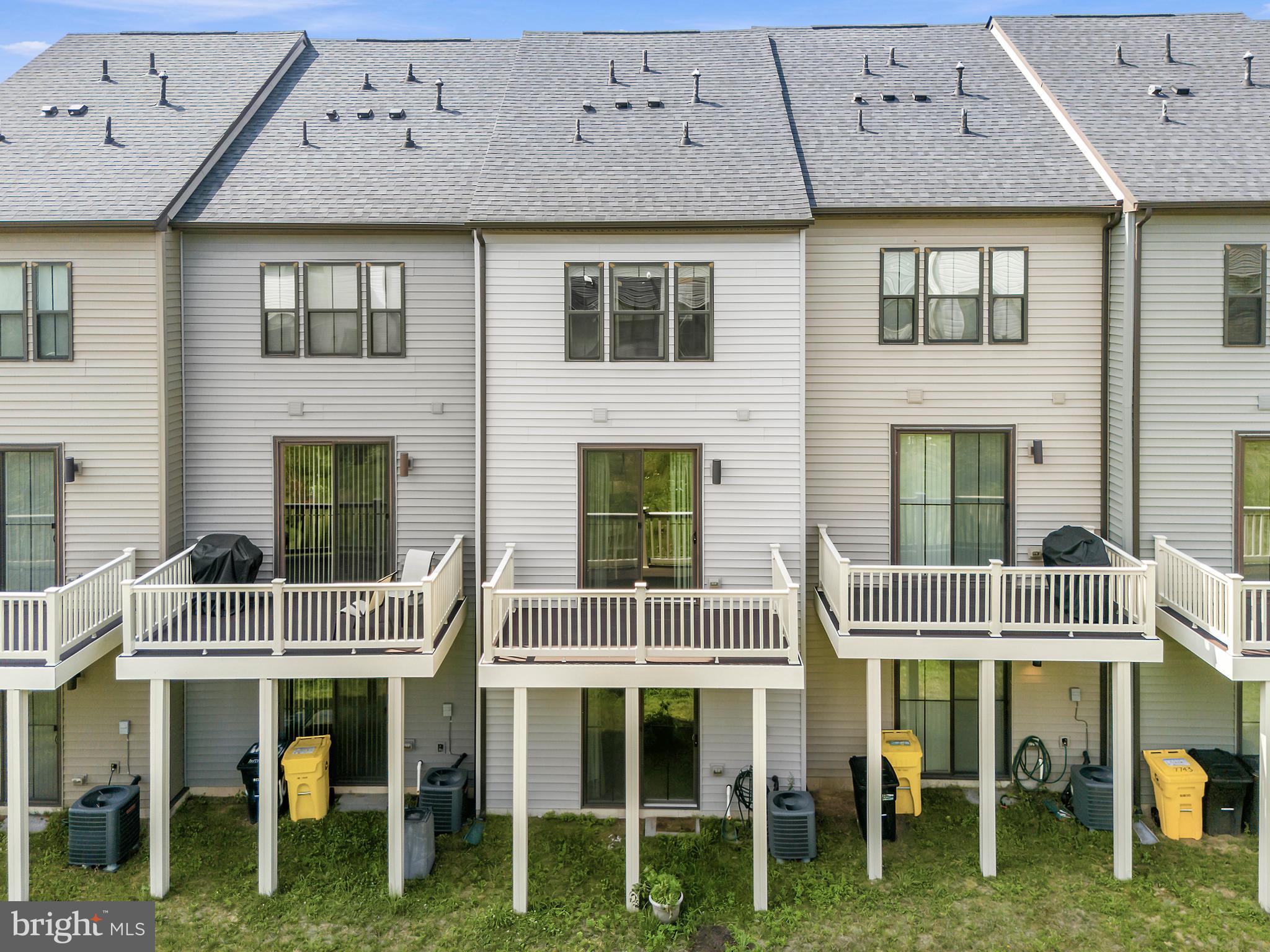 TANYARD SHORES - Residential
