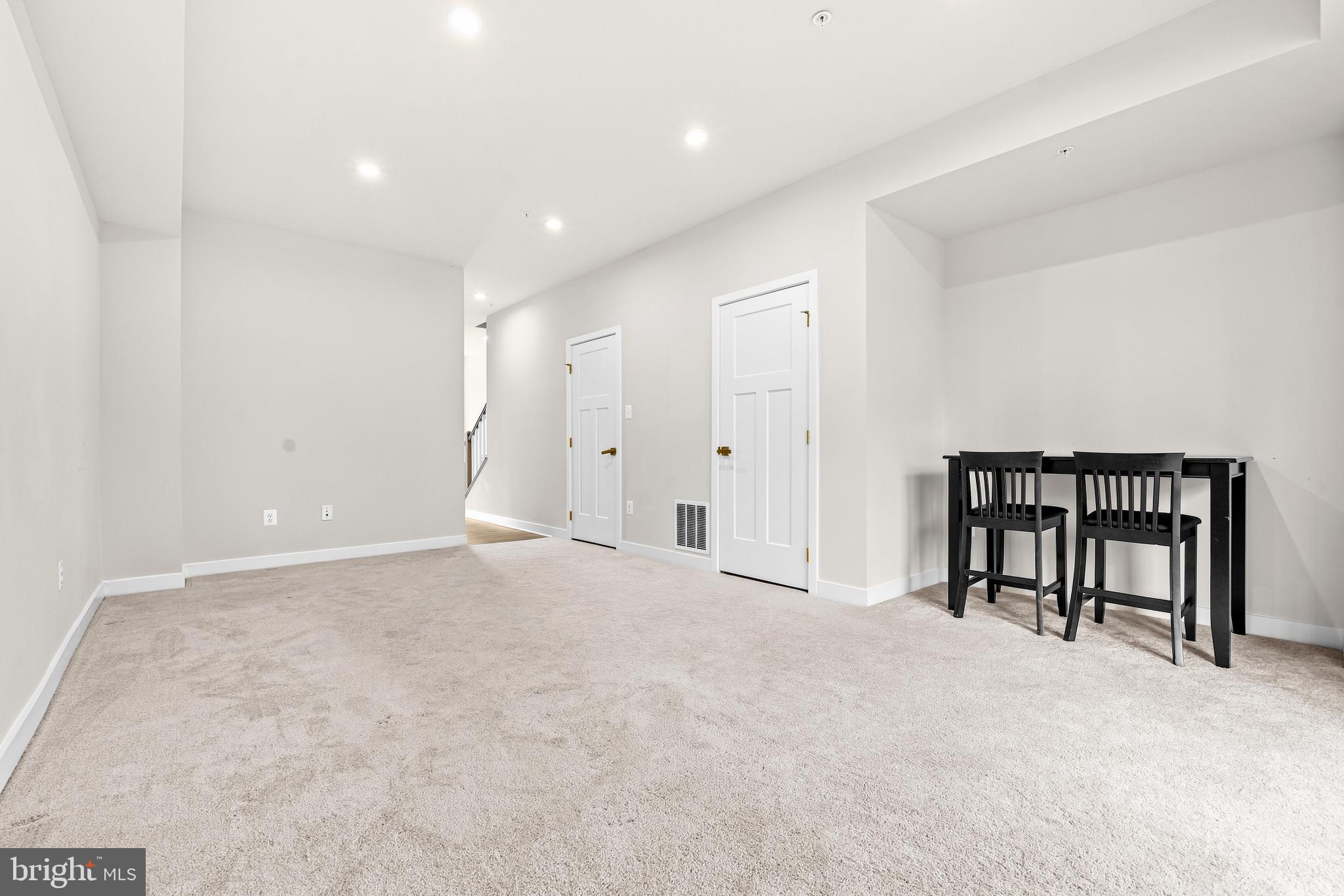 TANYARD SHORES - Residential