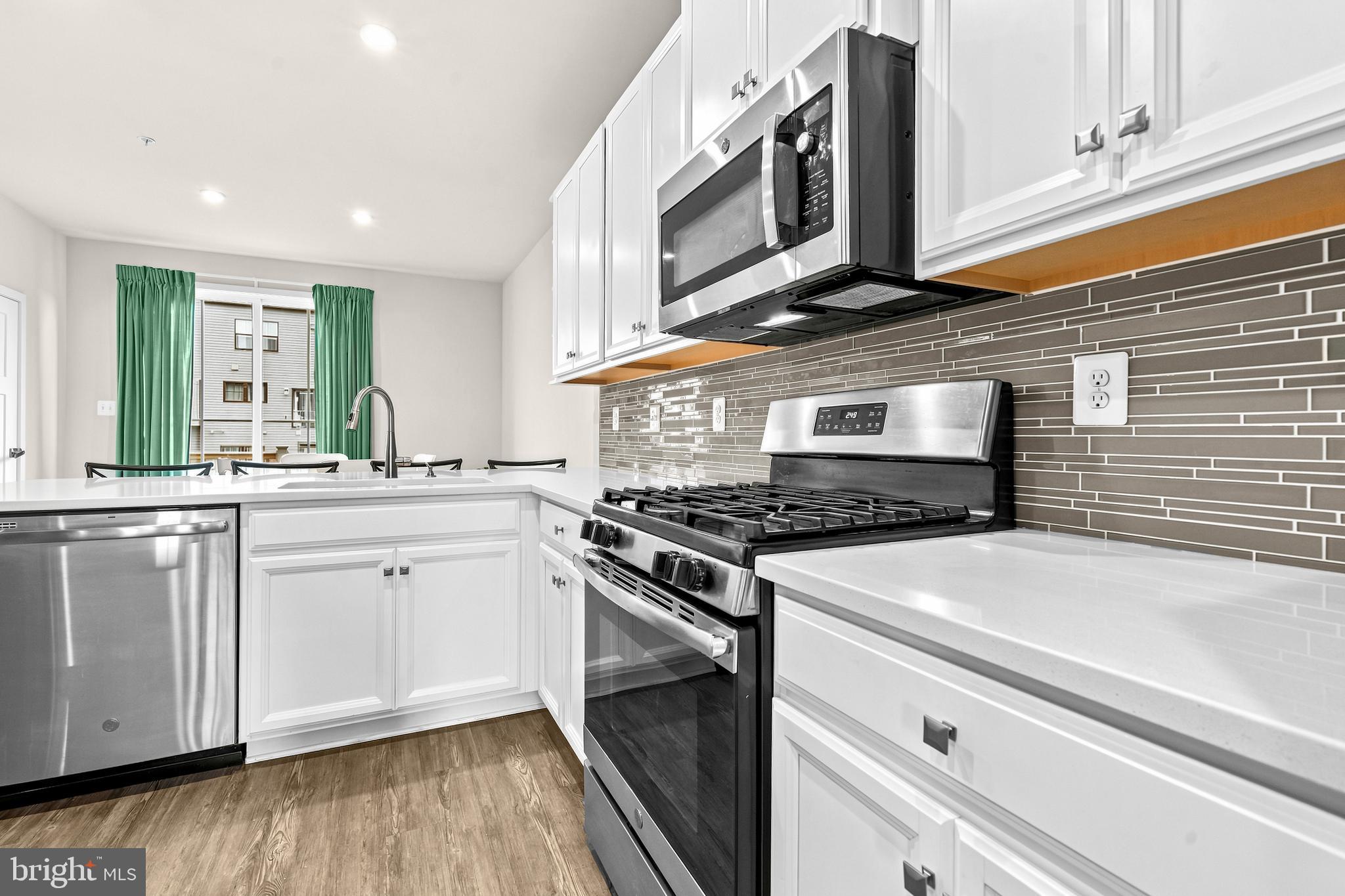 TANYARD SHORES - Residential