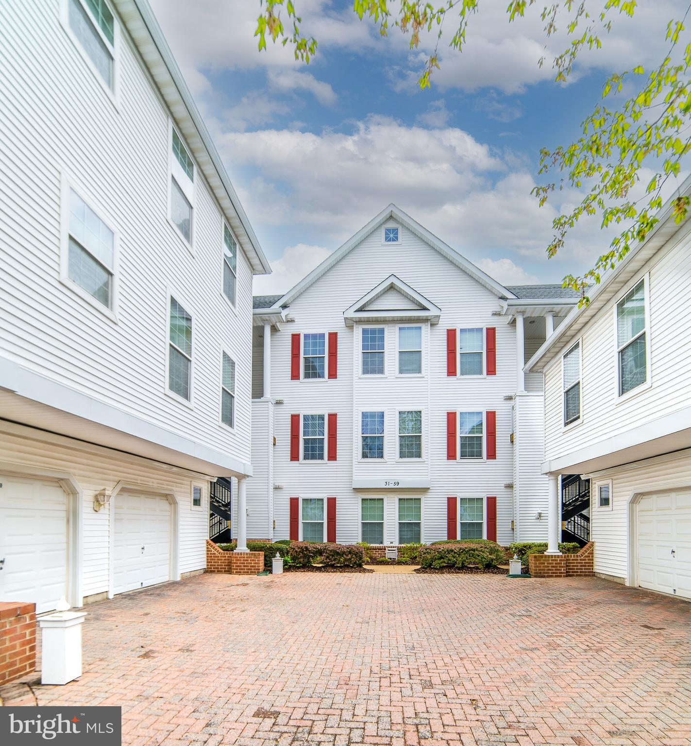 Welcome to 55 Hawk Rise Ln #303, a top-floor condo ideally situated in the Hollington at the Pointe community in Owings Mills—just minutes from major commuter routes including I-795, MD-140, and the Metro Centre. Enjoy convenient access to shopping, dining, and entertainment at nearby Owings Mills Town Center, Foundry Row, and Mill Station, as well as close proximity to the Metro SubwayLink for an easy commute into Baltimore.
This well-maintained unit offers 2 bedrooms, 2 full bathrooms, and approximately 1,246 square feet of living space with a functional, open layout. The main living area features an open-concept design filled with natural light, along with a dedicated dining space ideal for everyday living and entertaining. The kitchen offers ample cabinetry and flows seamlessly into the living and dining areas.
This top-level unit features high ceilings and includes a versatile loft space, perfect for a home office, guest area, or additional living space. Both bedrooms are generously sized, including a primary suite with a private full bath.
Community amenities include common grounds, walking paths, and access to a pool, with condo fees covering exterior maintenance, snow removal, trash, and more for added convenience.
A great opportunity for low-maintenance living in a well-connected and amenity-rich location.