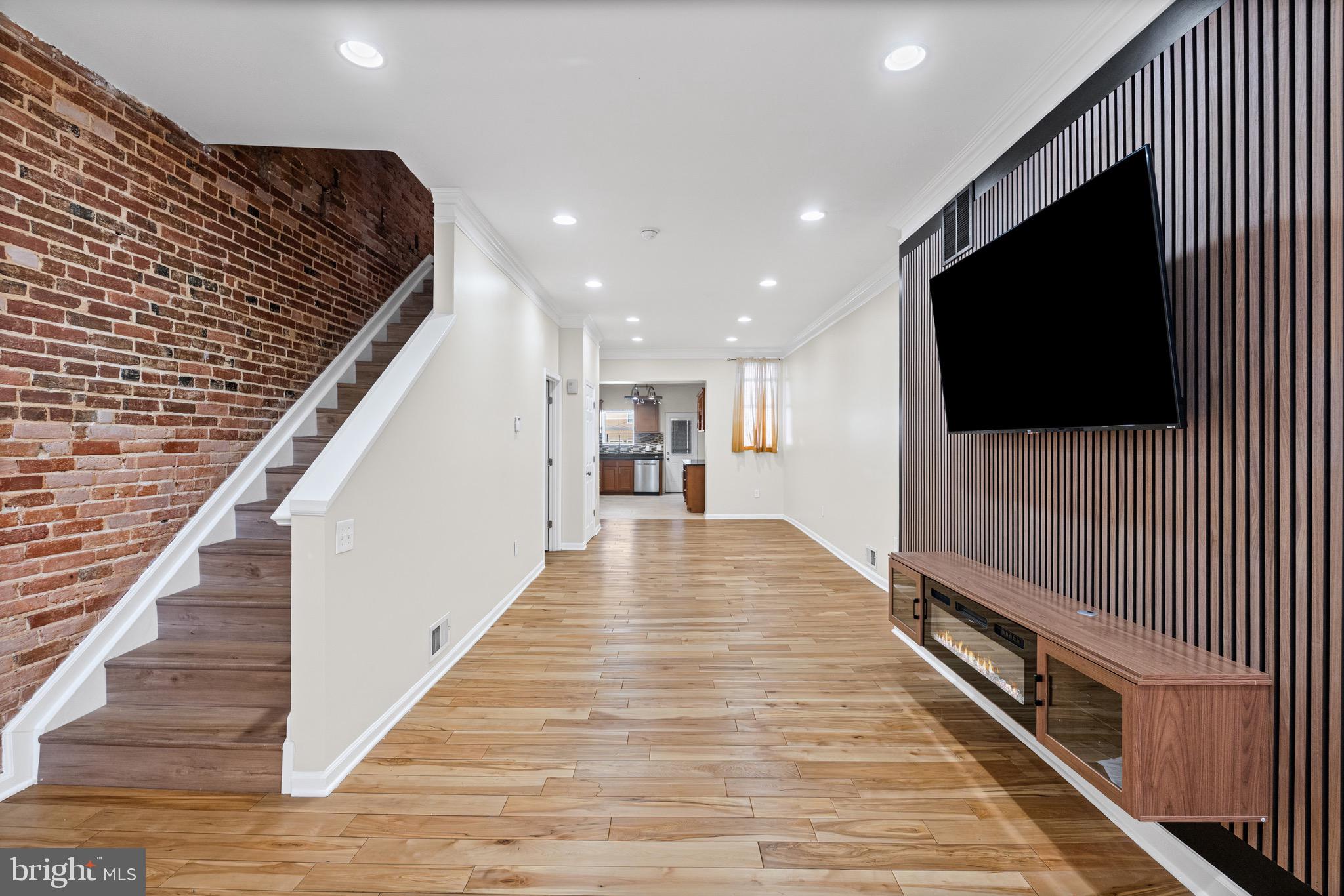 HOPKINS - Residential