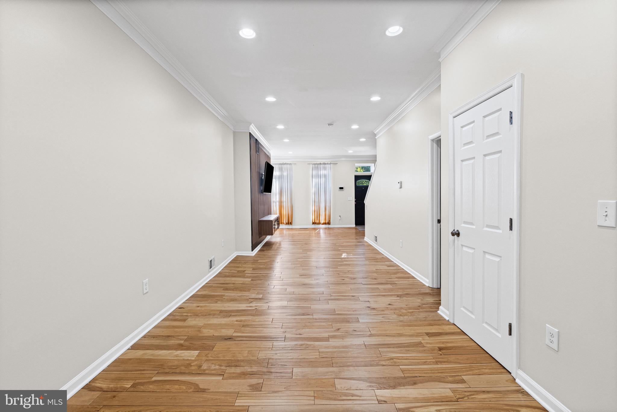 HOPKINS - Residential