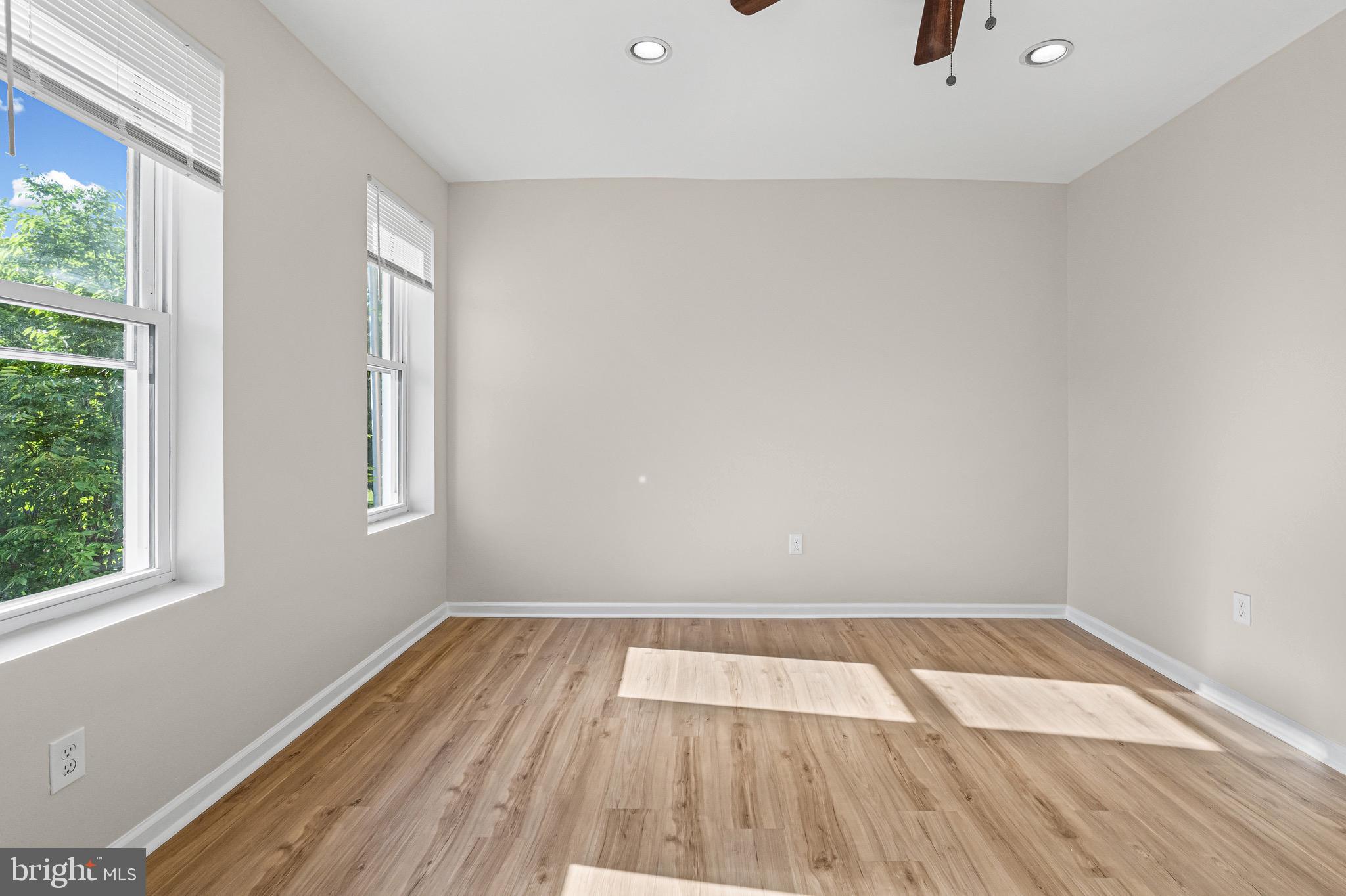 HOPKINS - Residential