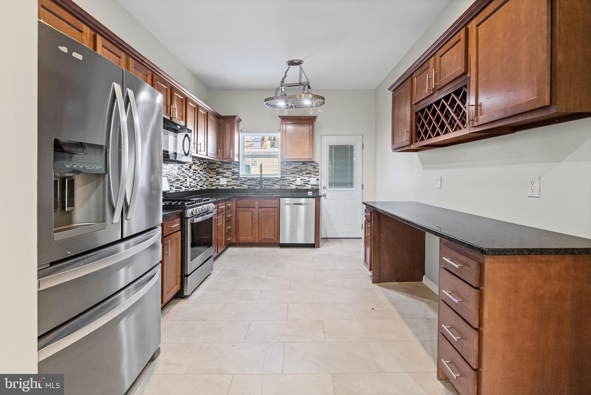 HOPKINS - Residential