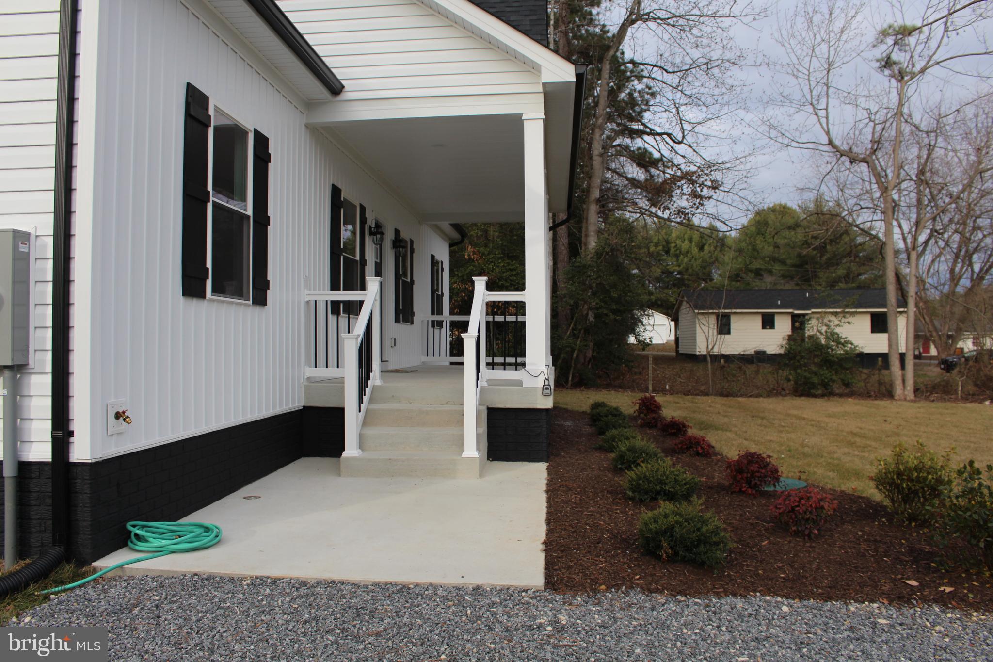 CAROLINE PINES - Residential