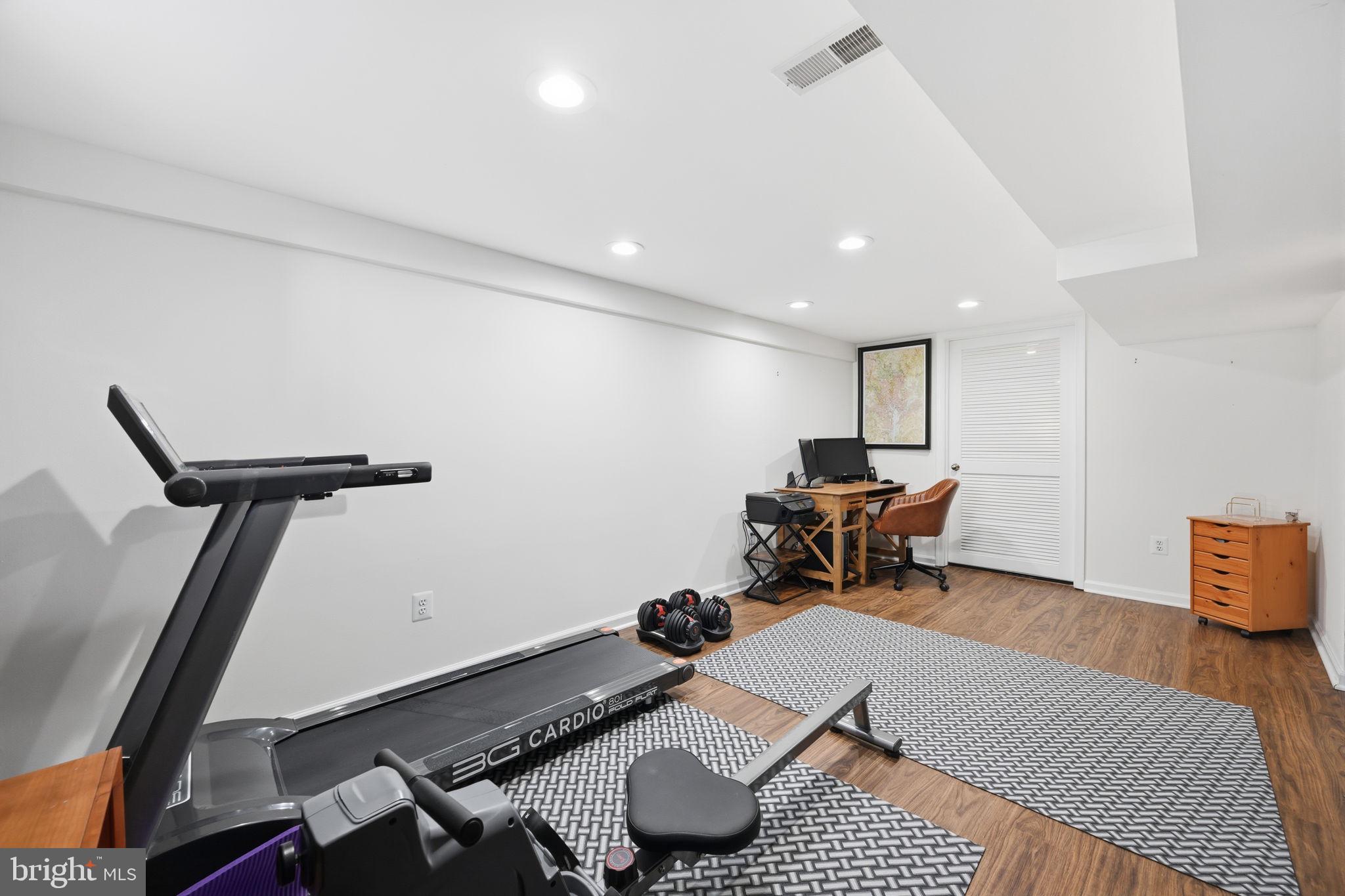 TAKOMA PARK - Residential