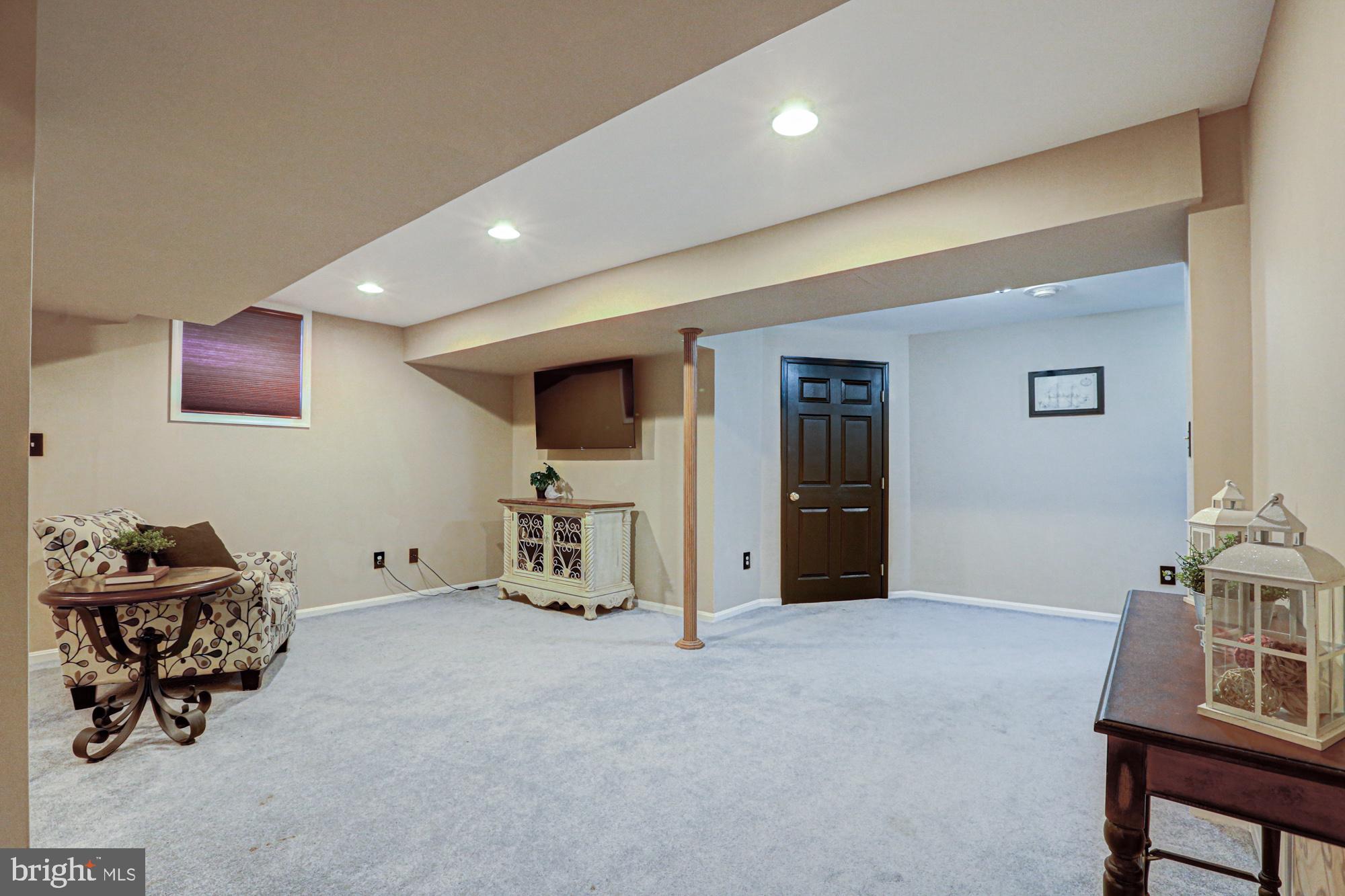 MIDDLETOWN CROSSING - Residential