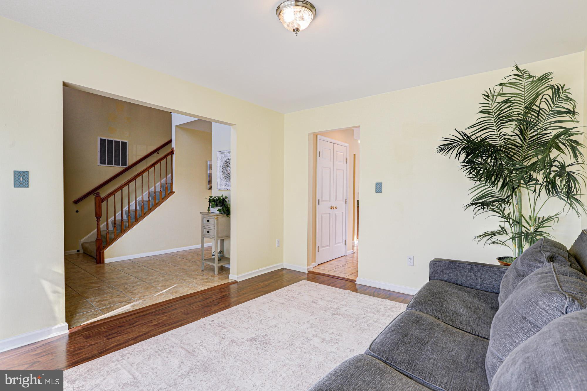 MIDDLETOWN CROSSING - Residential