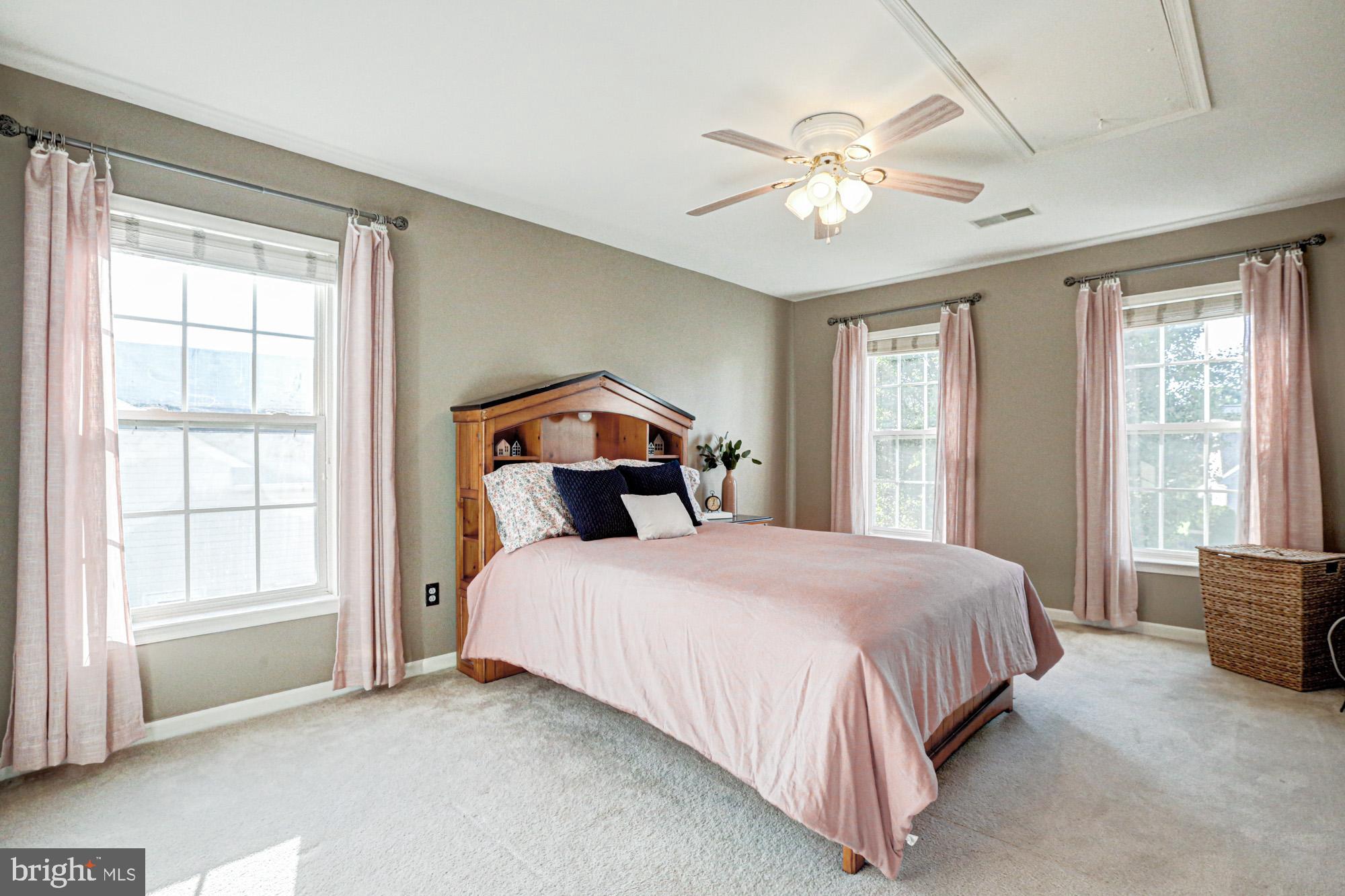 MIDDLETOWN CROSSING - Residential