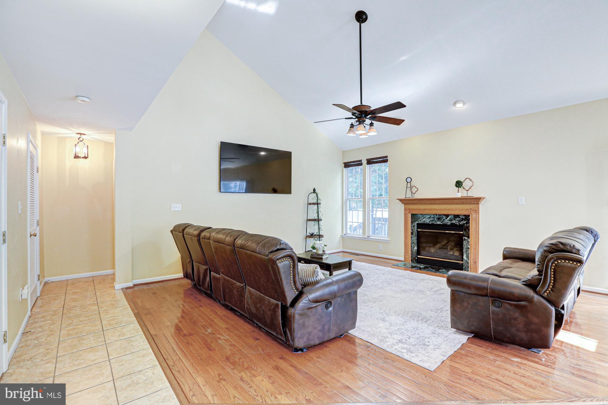 MIDDLETOWN CROSSING - Residential