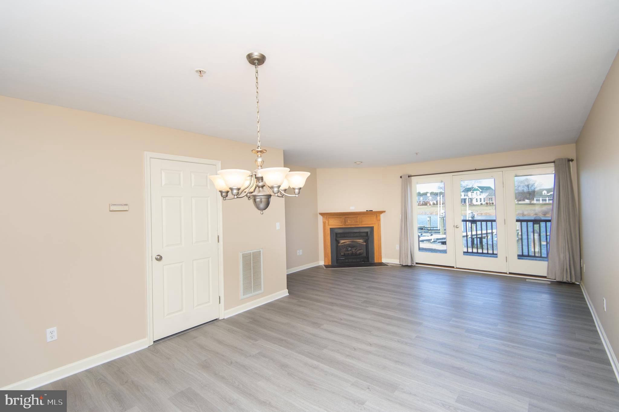 WARWICK LANDING - Residential