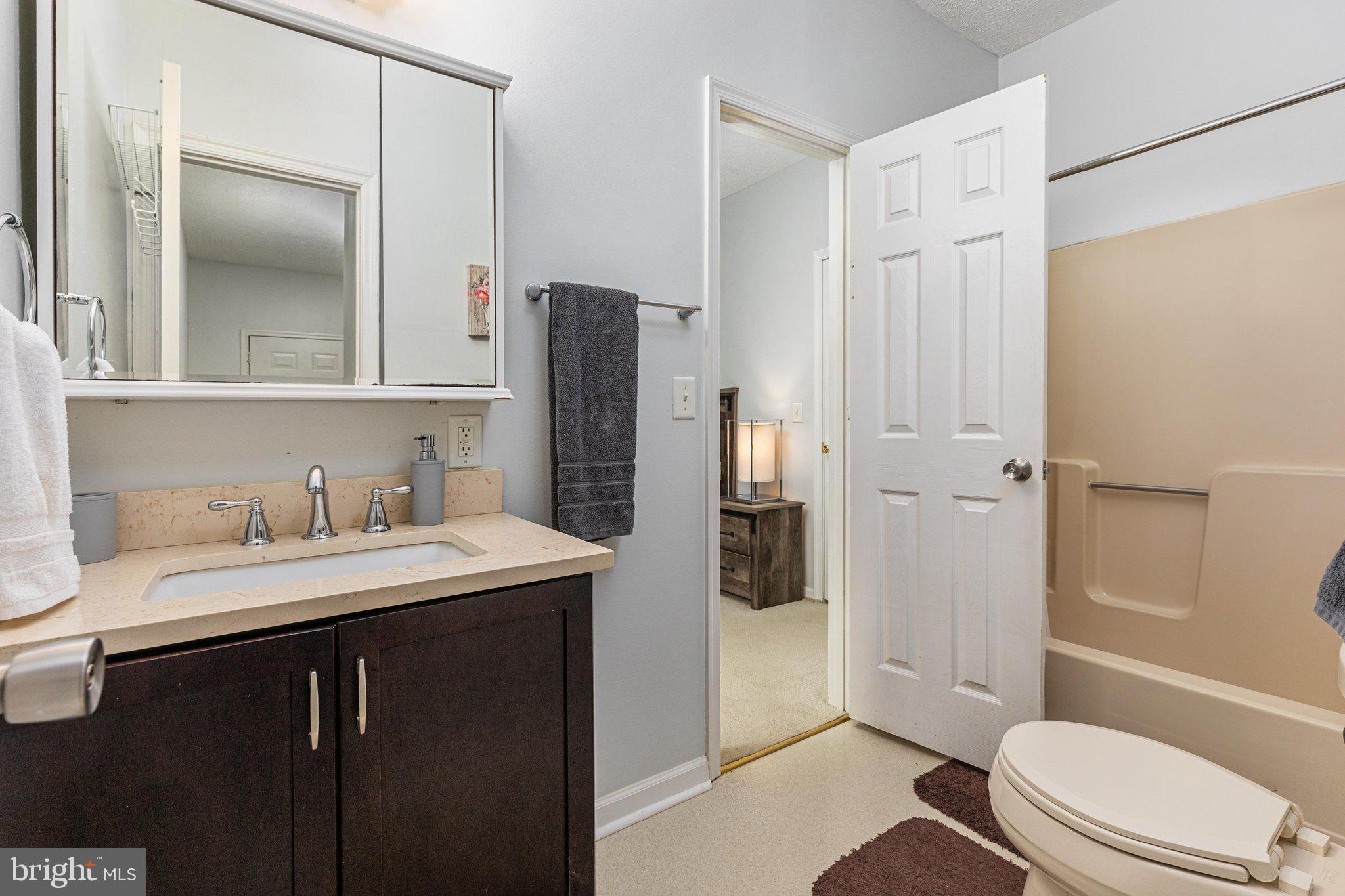 LAKEVIEW PEDESTAL HOMES - Residential