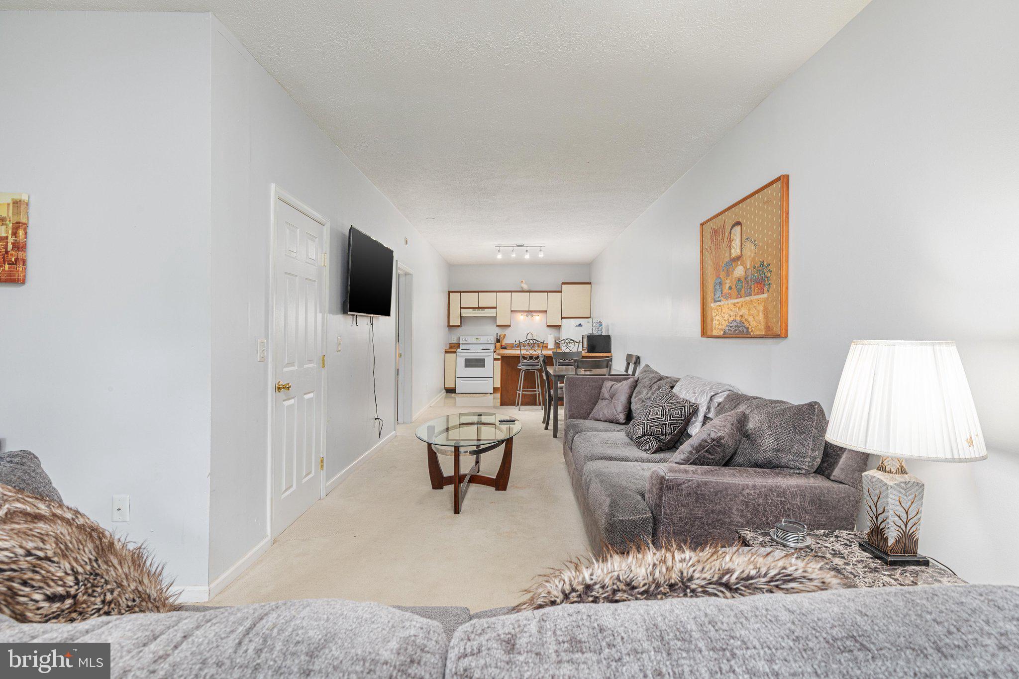 LAKEVIEW PEDESTAL HOMES - Residential