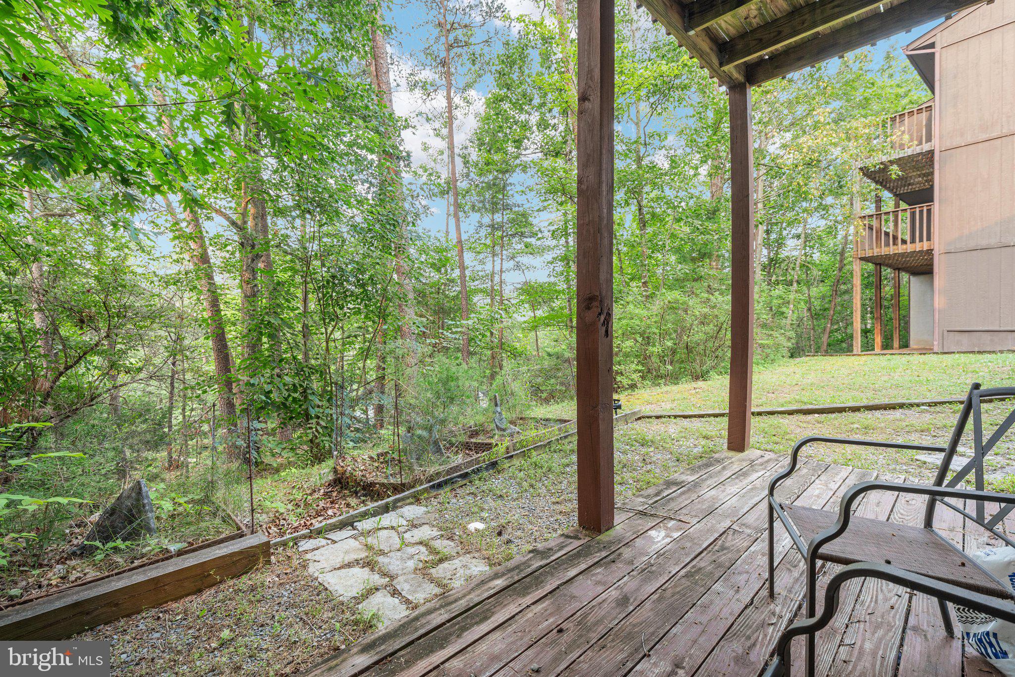 LAKEVIEW PEDESTAL HOMES - Residential
