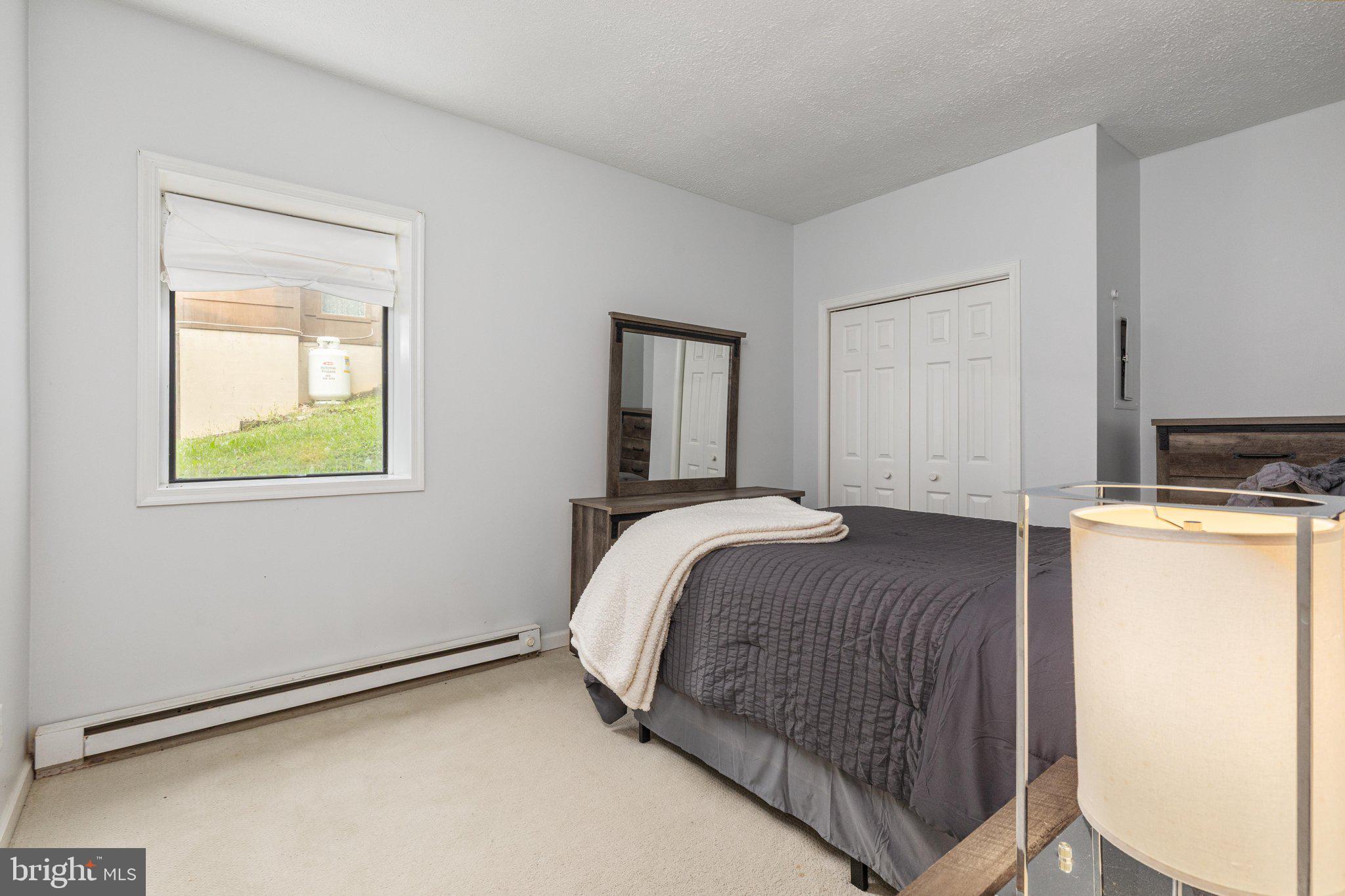LAKEVIEW PEDESTAL HOMES - Residential