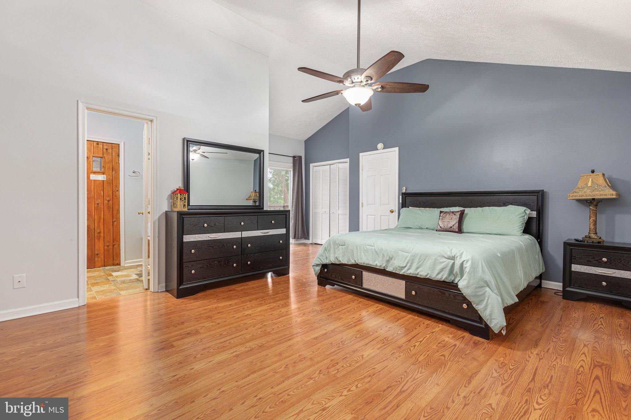 LAKEVIEW PEDESTAL HOMES - Residential