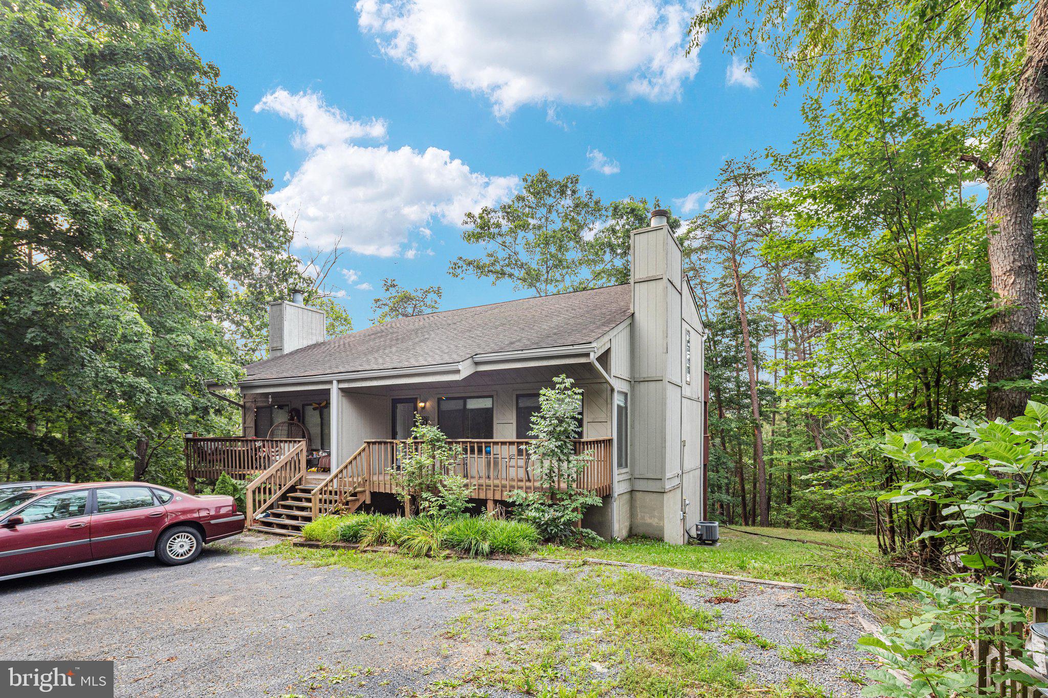 LAKEVIEW PEDESTAL HOMES - Residential
