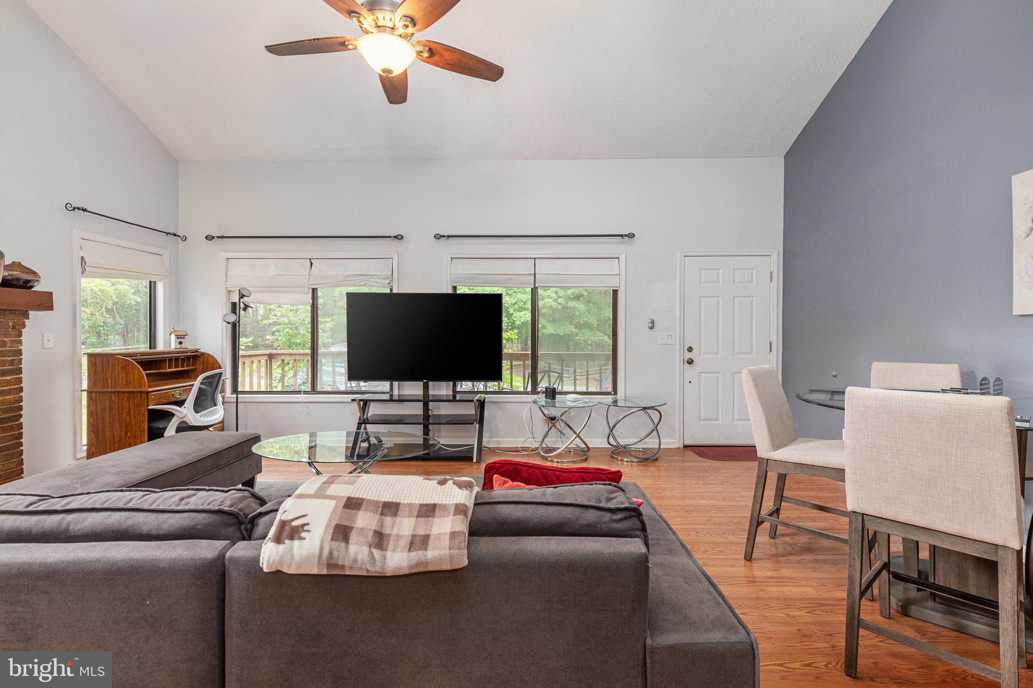 LAKEVIEW PEDESTAL HOMES - Residential