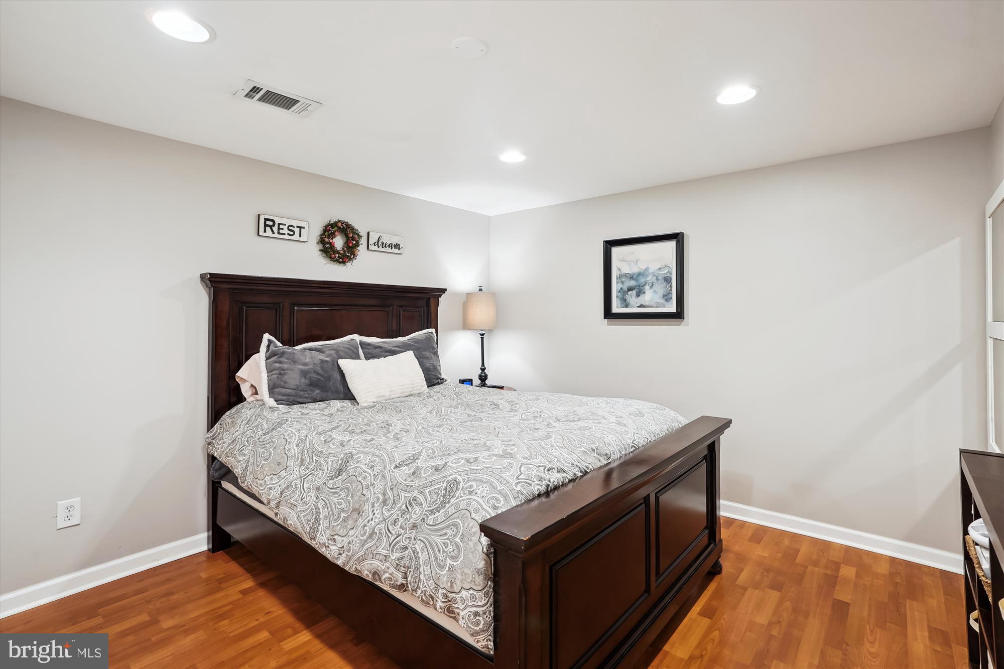 FOLKSTONE - Residential