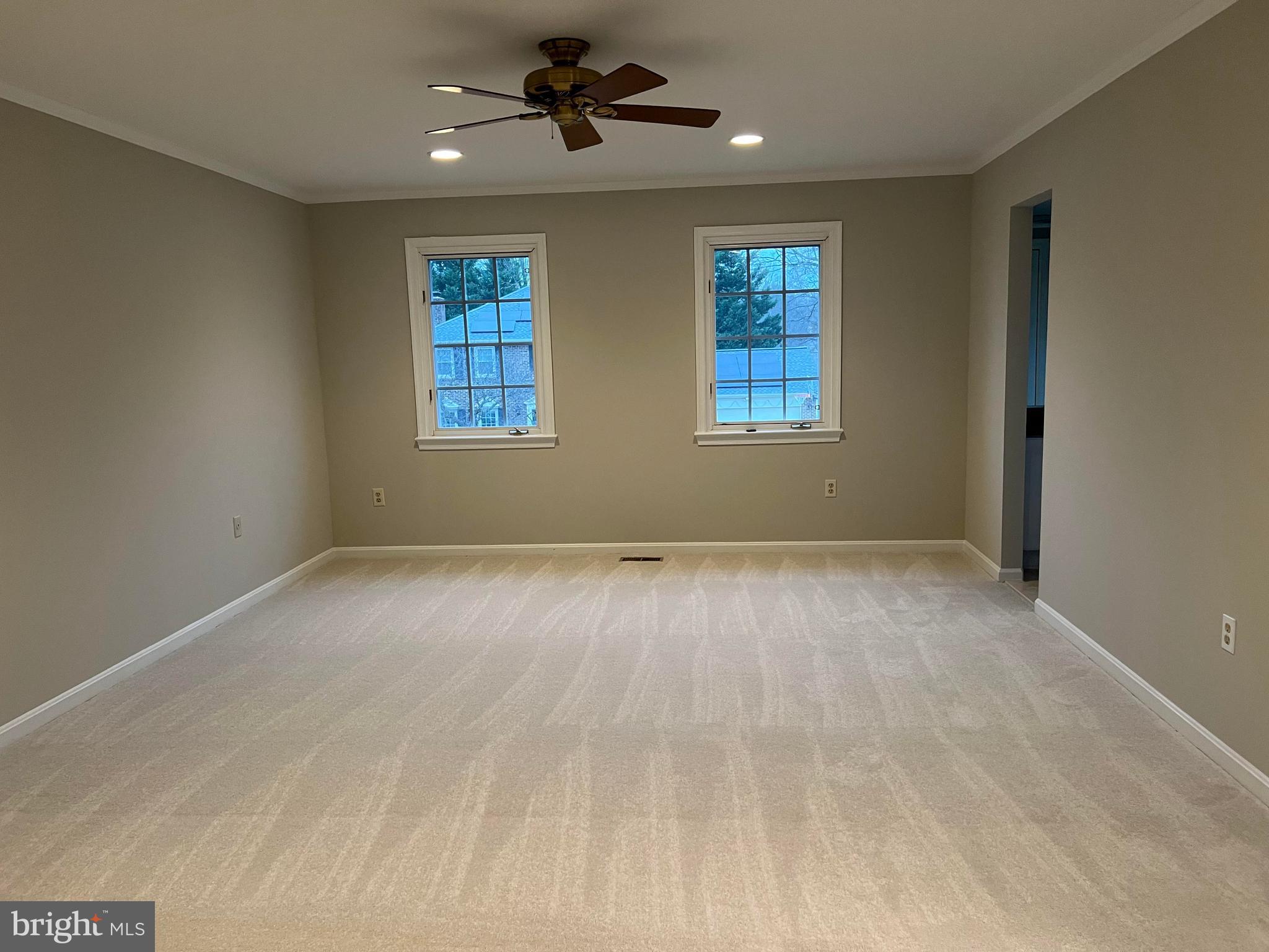 ROLLING VALLEY - Residential