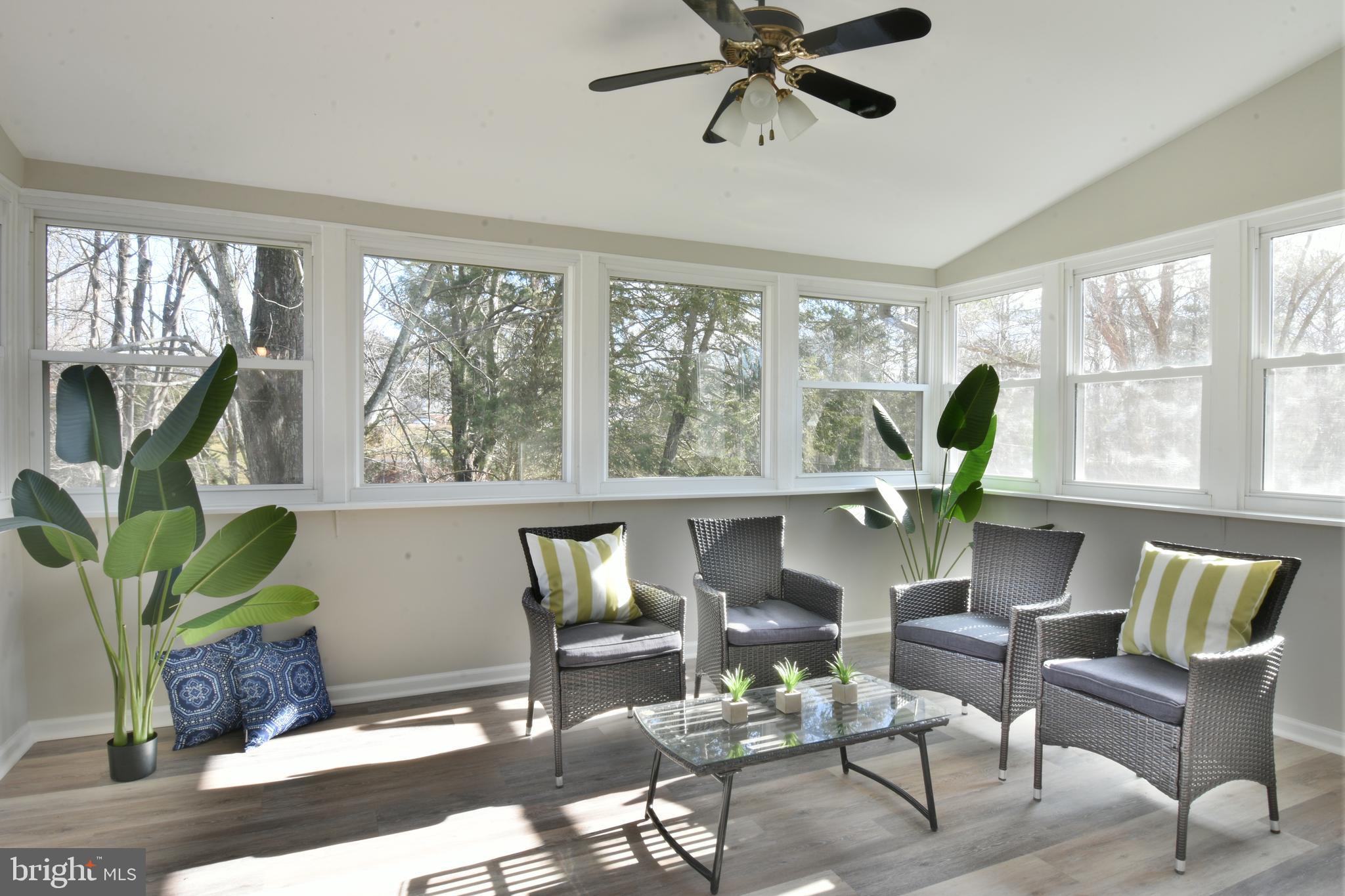 ROLLING VALLEY - Residential