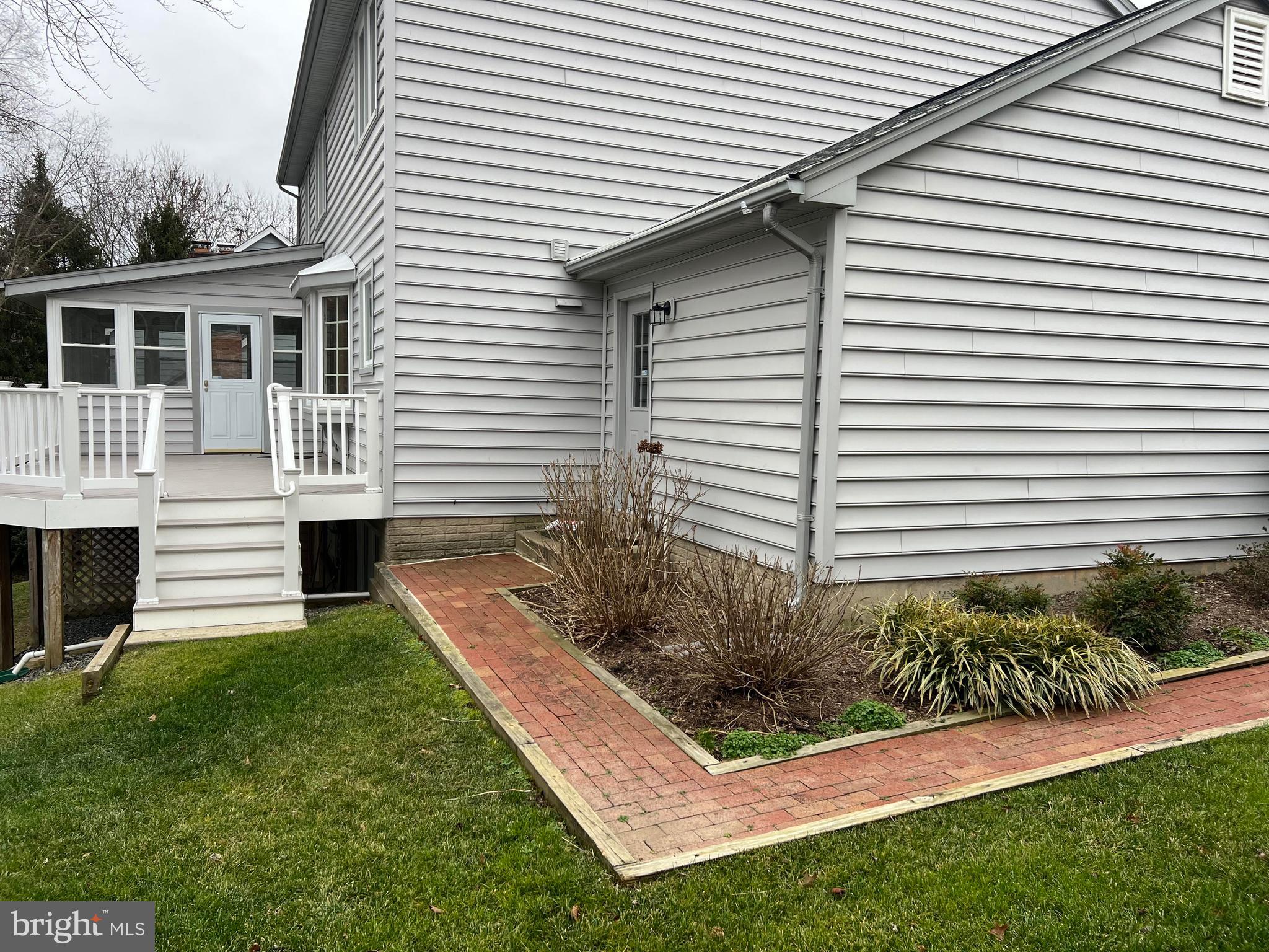 ROLLING VALLEY - Residential