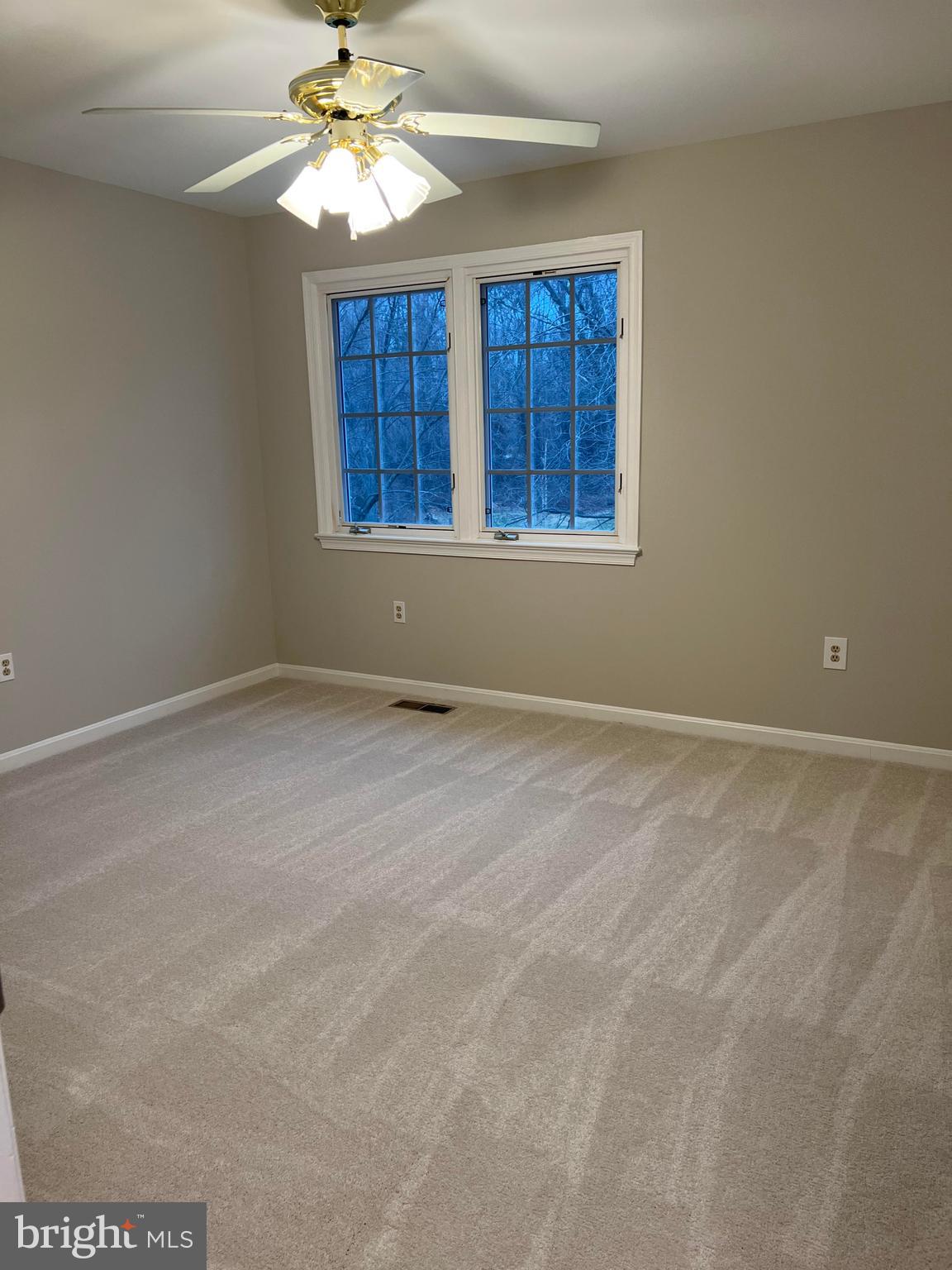 ROLLING VALLEY - Residential