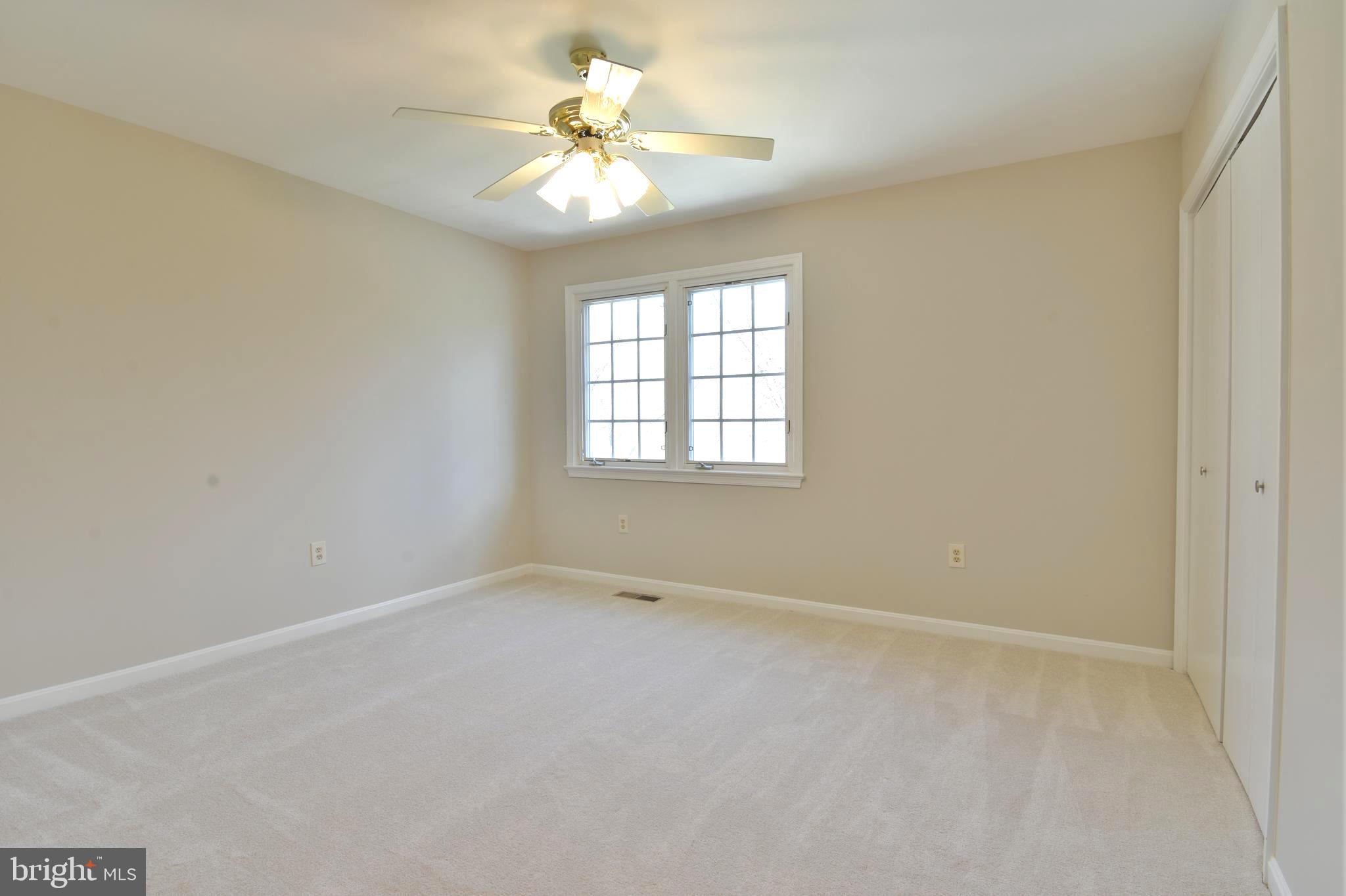 ROLLING VALLEY - Residential