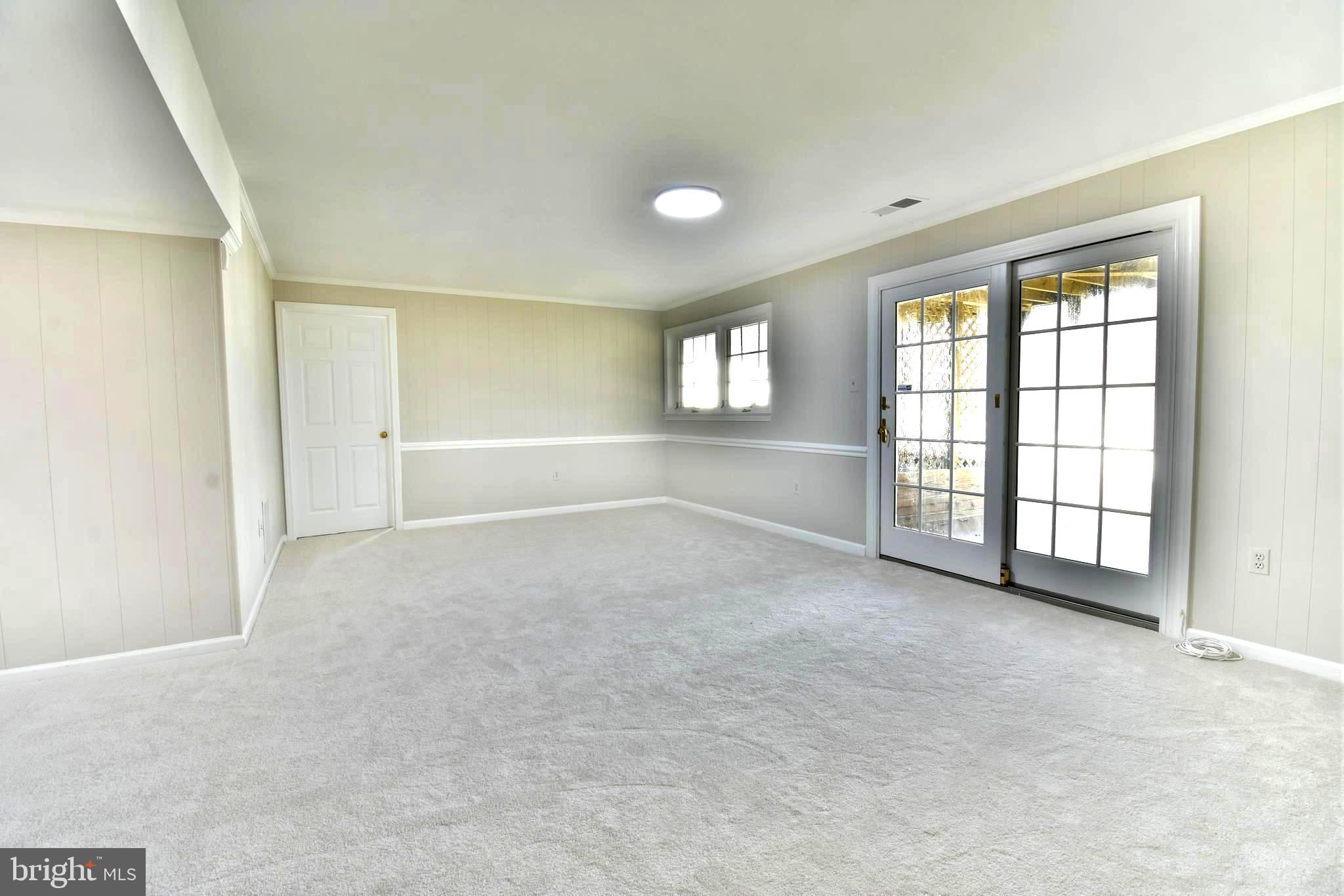 ROLLING VALLEY - Residential