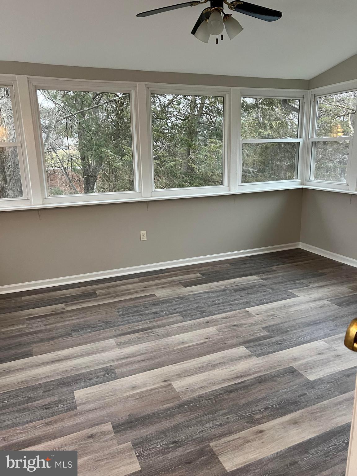 ROLLING VALLEY - Residential