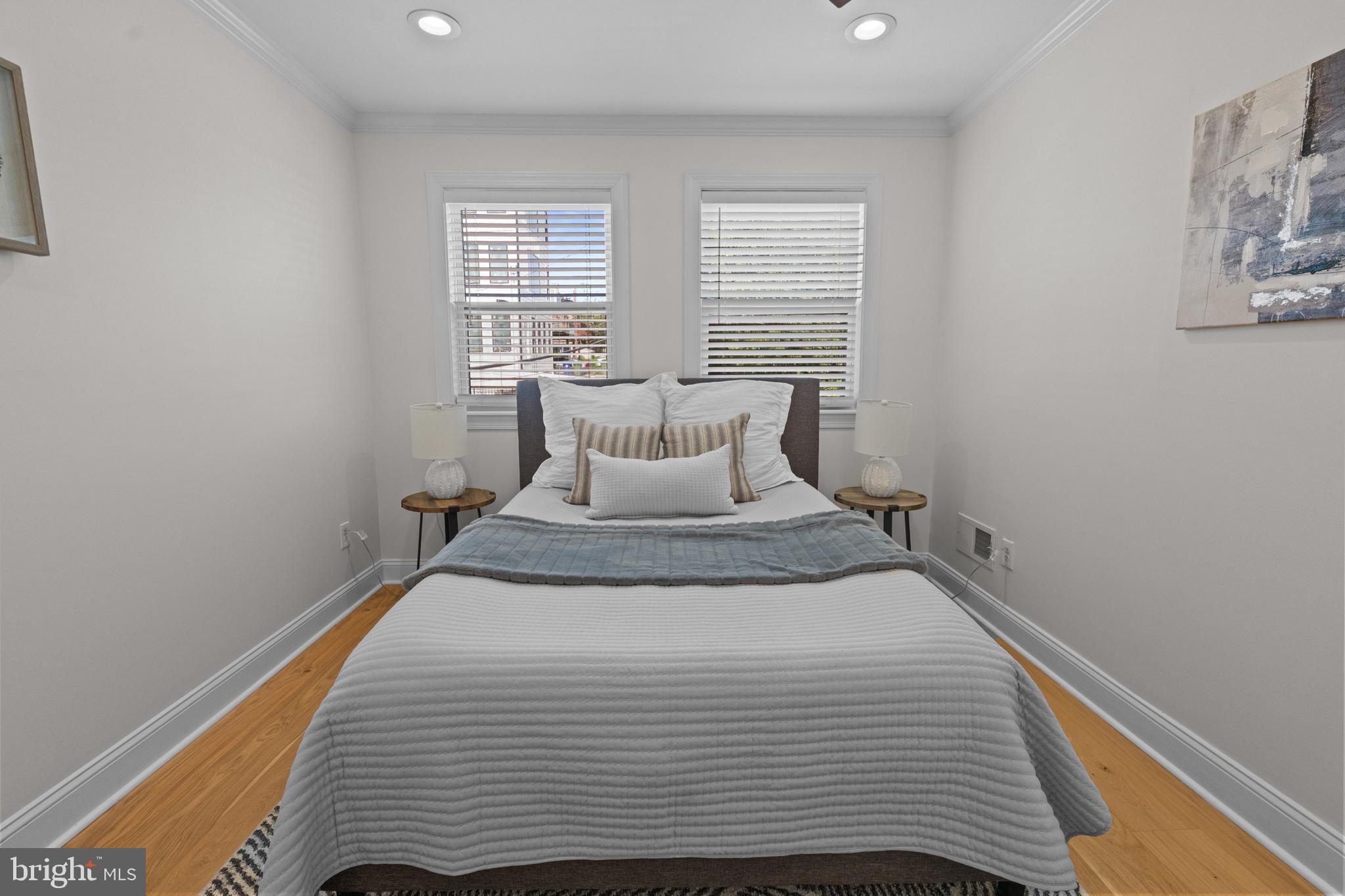 RIVERSIDE - Residential