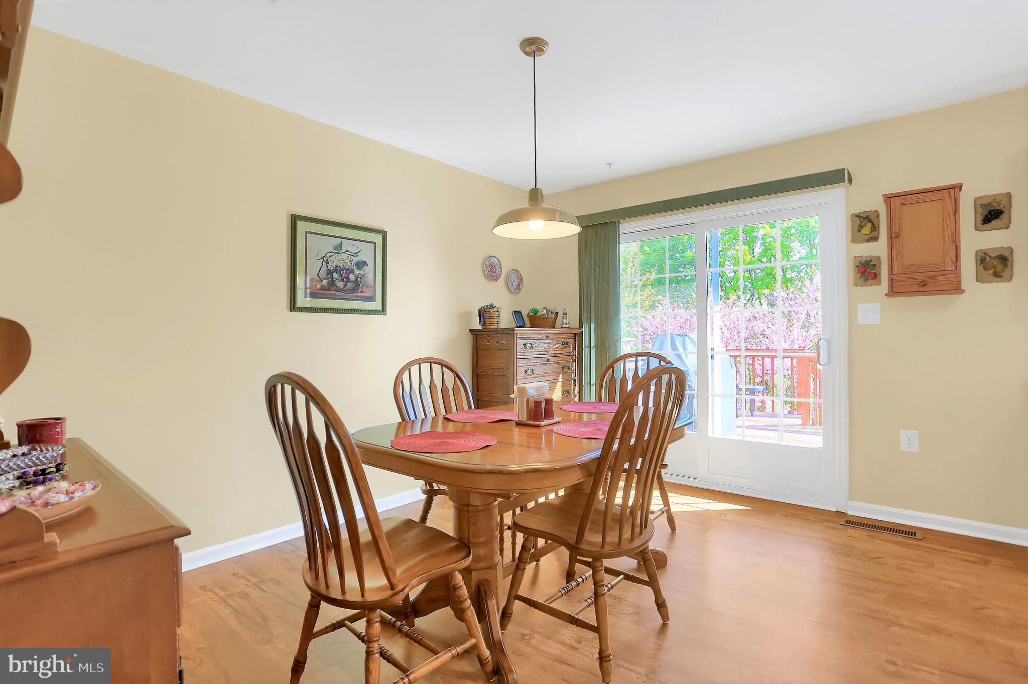 REISTERSTOWN VILLAGE - Residential