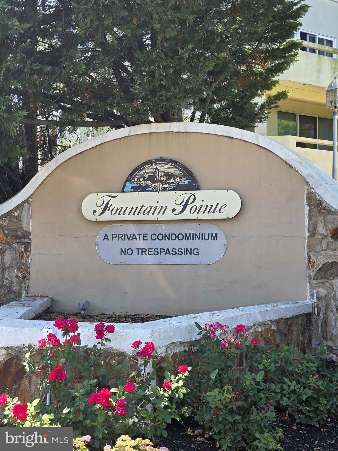 FOUNTAIN POINTE - Residential