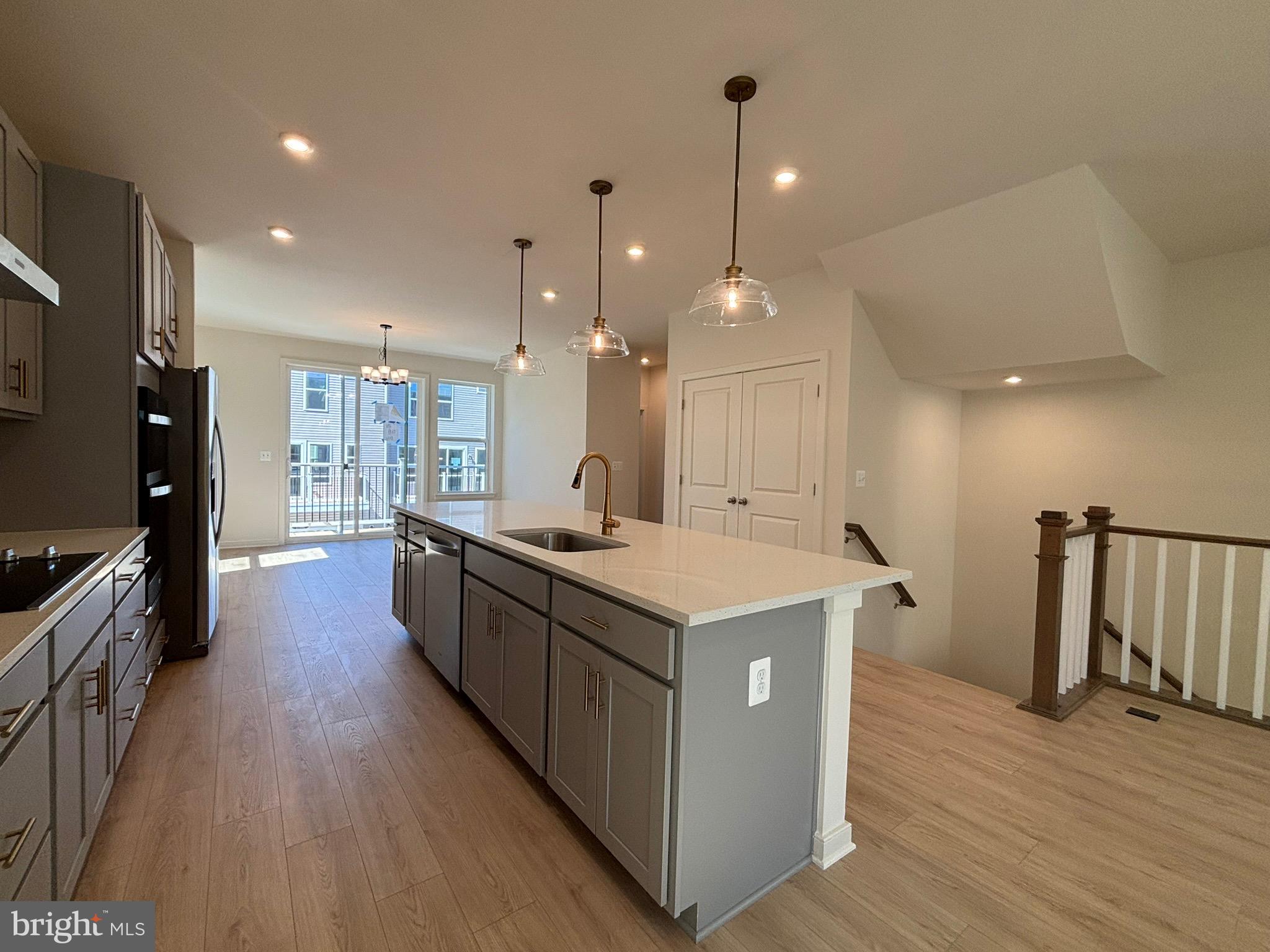 CASCADE LANDING - Residential