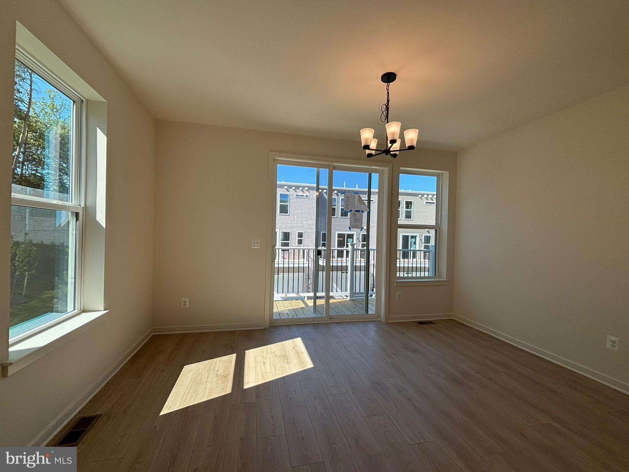 CASCADE LANDING - Residential