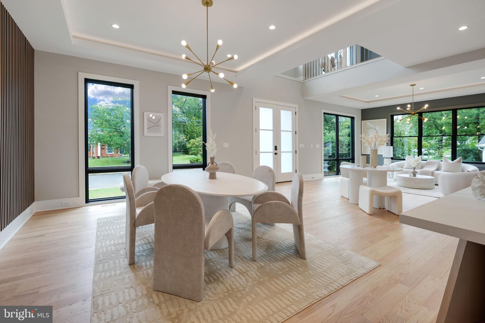 WESTBRIAR COUNTRY CLUB MANOR - Residential
