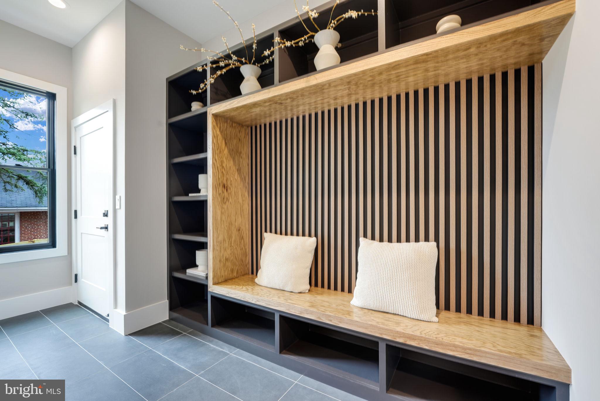 WESTBRIAR COUNTRY CLUB MANOR - Residential