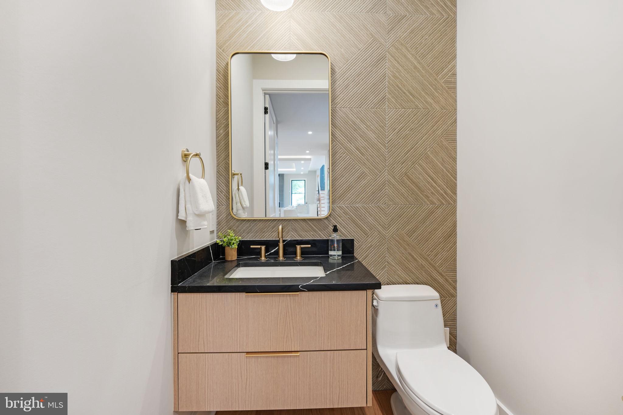 WESTBRIAR COUNTRY CLUB MANOR - Residential