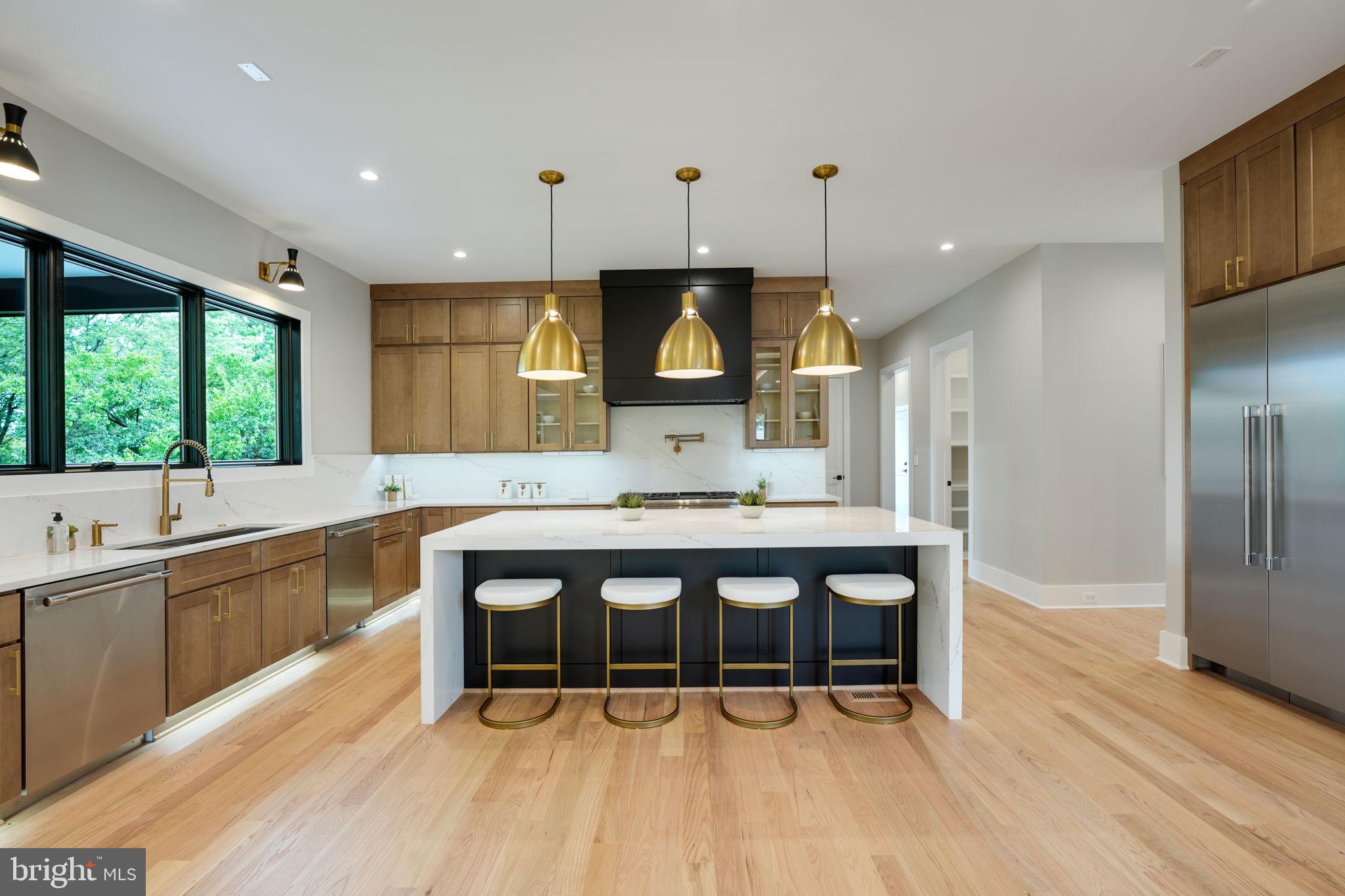 WESTBRIAR COUNTRY CLUB MANOR - Residential